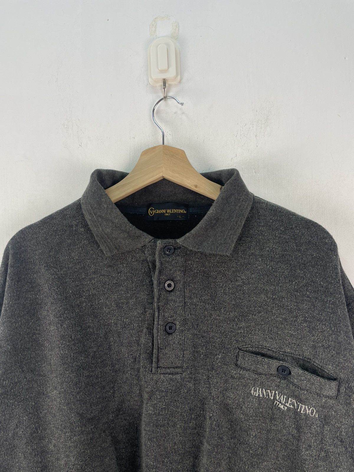 Valentino Vintage Gianni Valentino Sweatshirt Half Button Pullover Size US L / EU 52-54 / 3 - 2 Thumbnail
