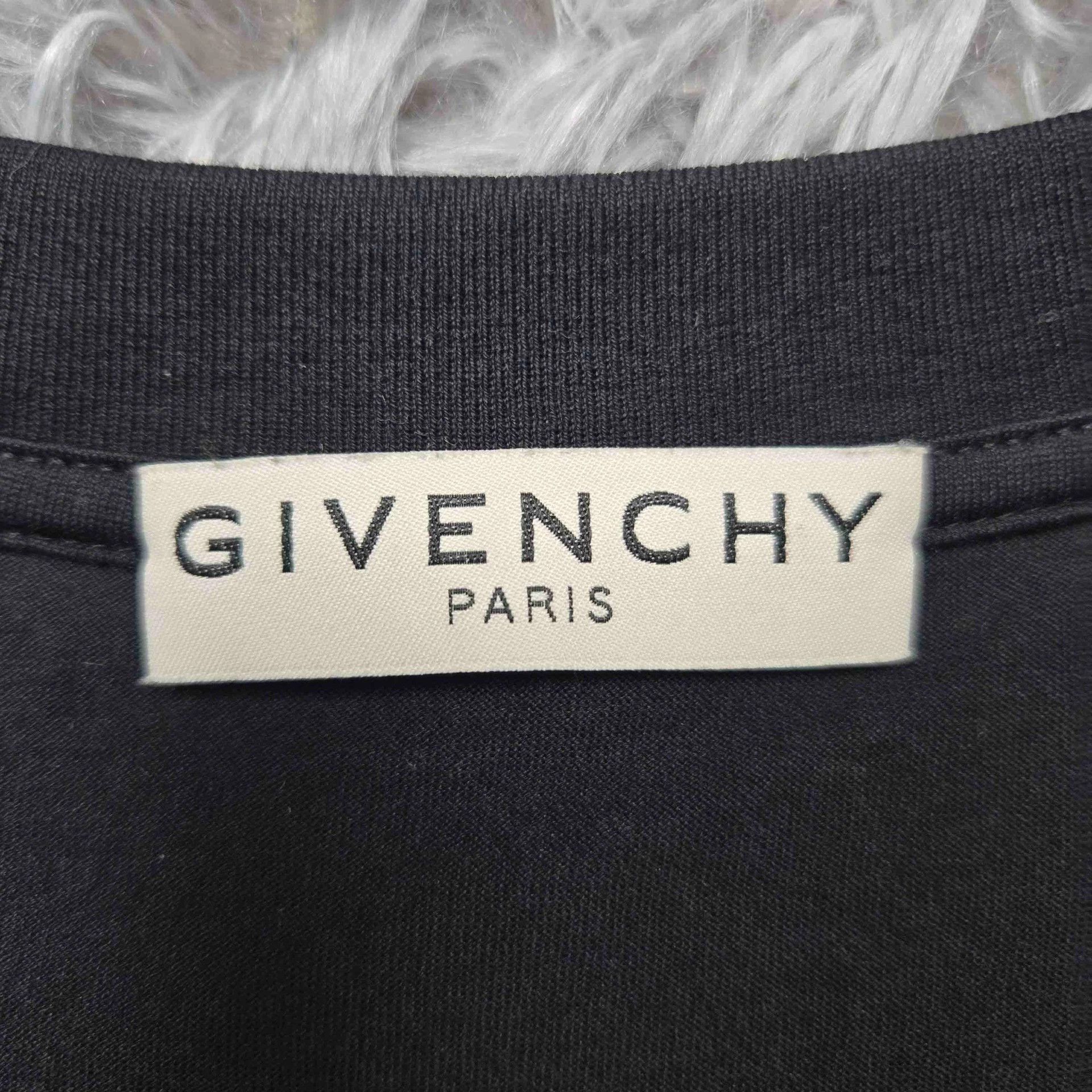 Givenchy Givenchy Shark Print Short Sleeve T-Shirt Size US M / EU 48-50 / 2 - 4 Thumbnail
