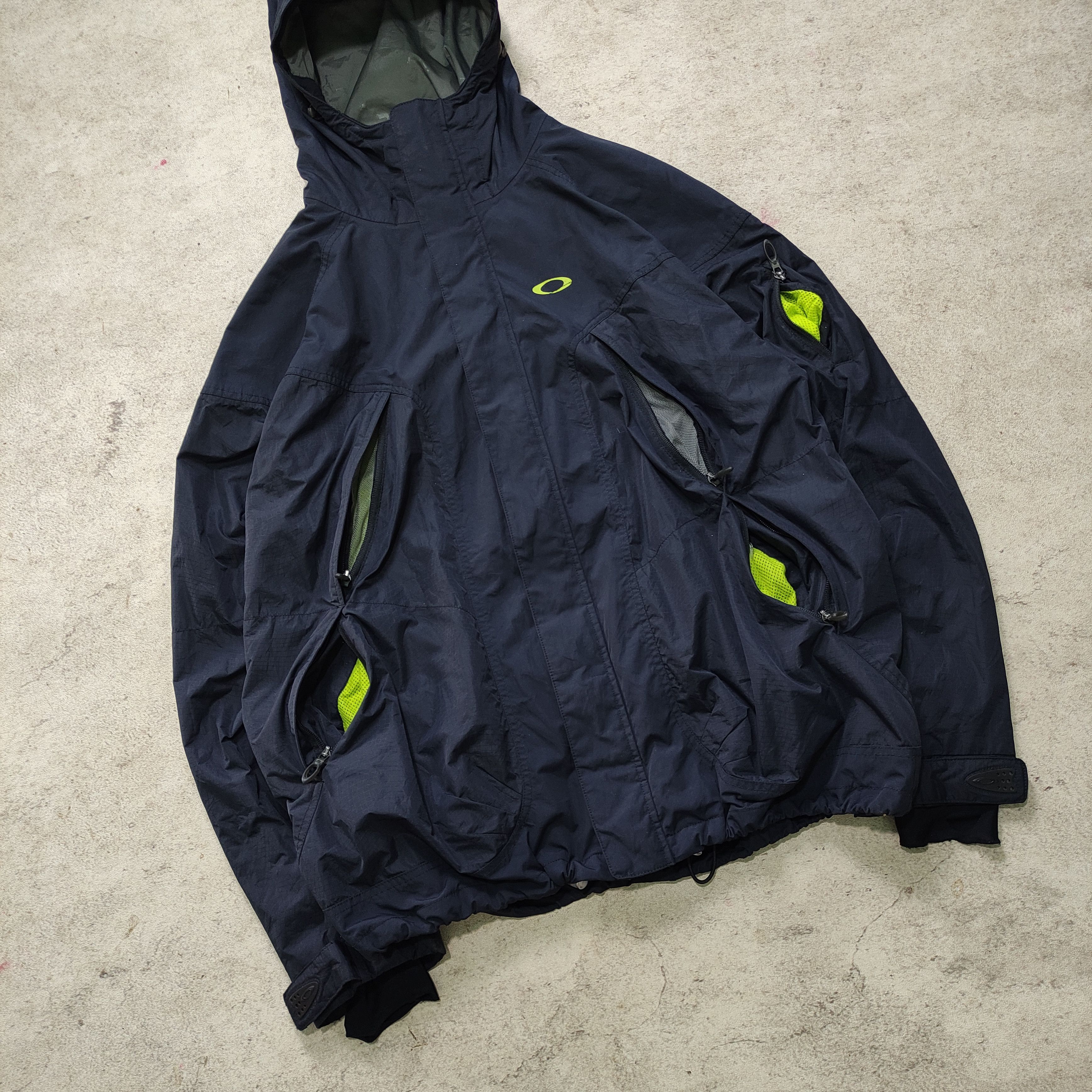 Oakley Oakley Road Fuel Jacket Technical 2000s Size US L / EU 52-54 / 3 - 7 Thumbnail