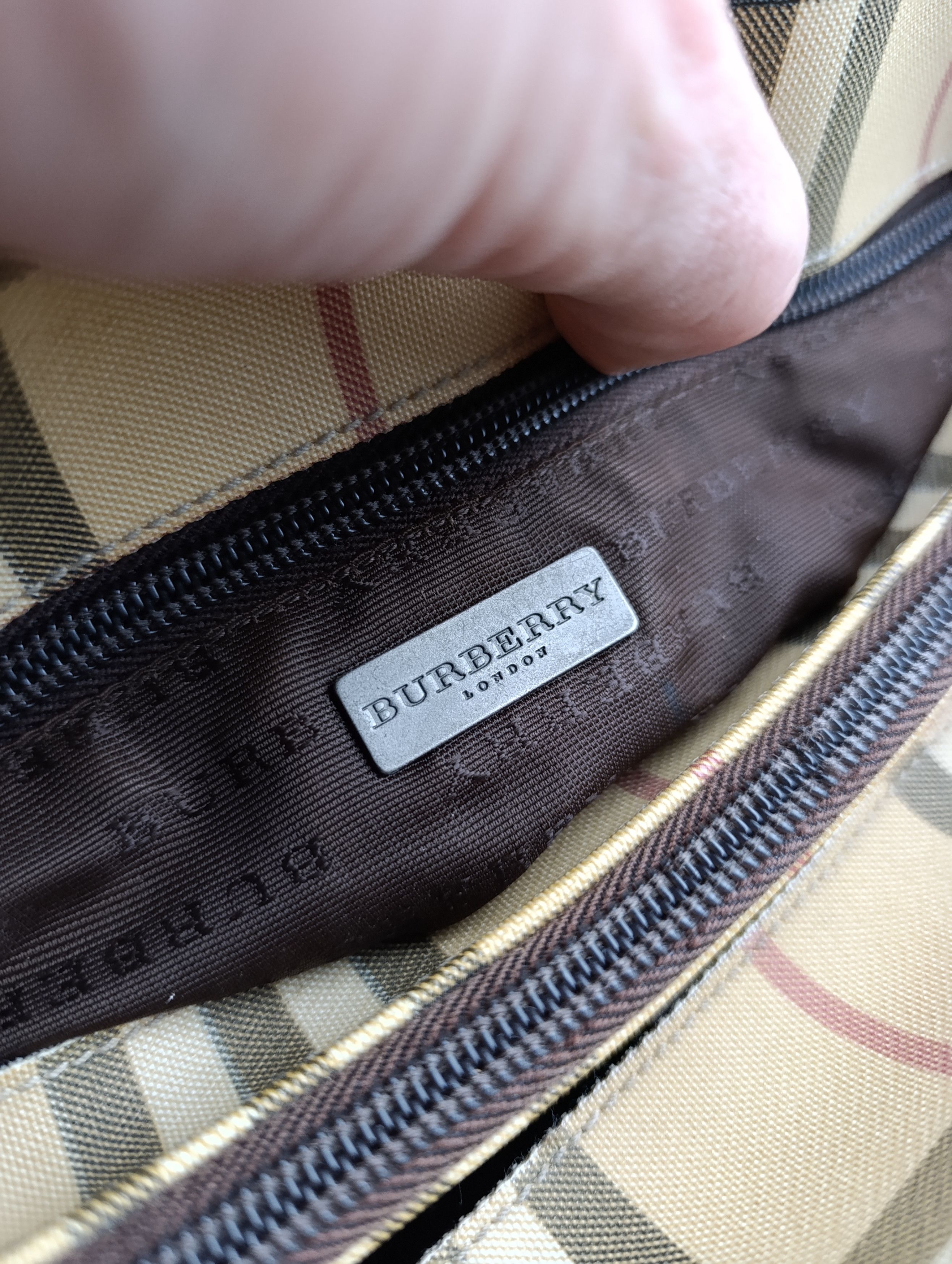 Burberry BURBERRY VINTAGE NOVA CHECK HAND BAG Size ONE SIZE - 17 Thumbnail