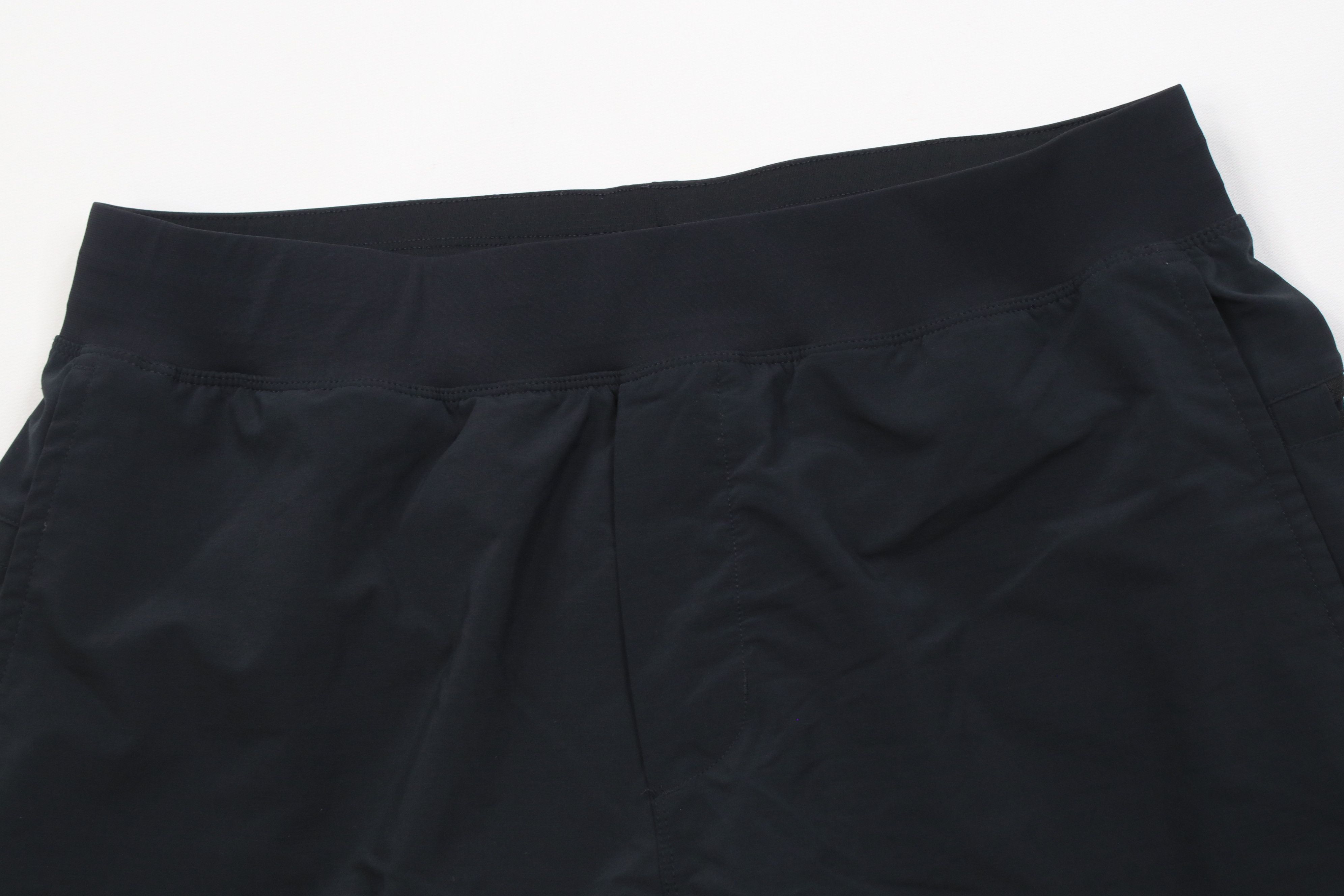 Fabletics Fabletics Compression Lined Above Knee Gym Shorts Black Size US 32 / EU 48 - 2 Thumbnail