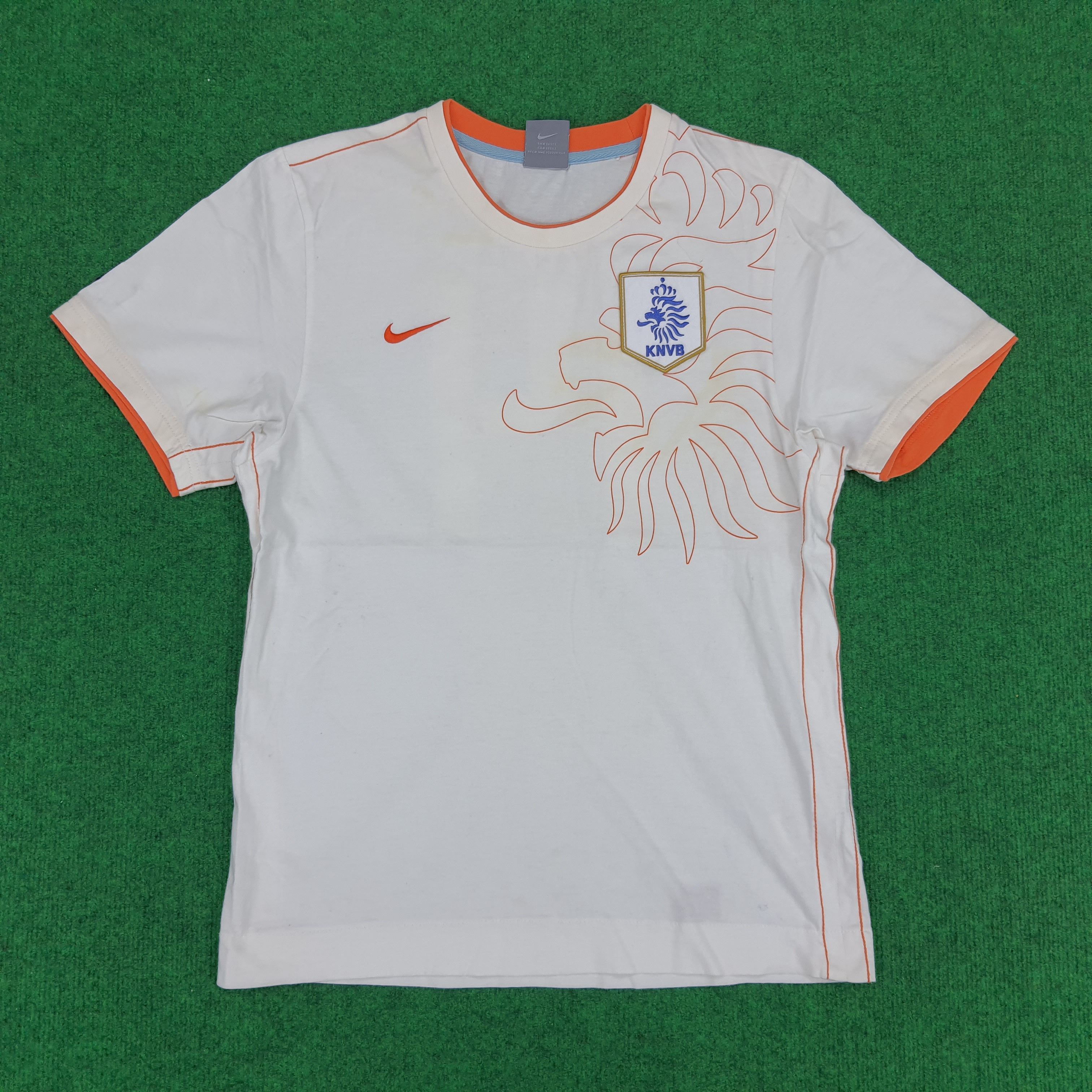 Nike × Vintage Vintage Nike Netherlands Soccer T-shirt Size US S / EU 44-46 / 1 - 1 Thumbnail