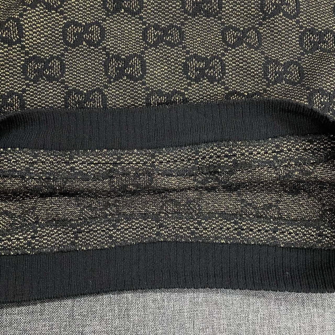 Gucci Gucci Black and gold full-print sweater 2501-Nextarrow Size US XS / EU 42 / 0 - 3 Thumbnail