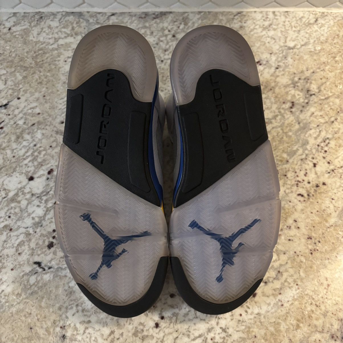 Jordan Brand Size 9.5 - Jordan 5 Retro Laney (2013) LIGHTLY WORN W/Box Size US 9.5 / EU 42-43 - 10 Thumbnail