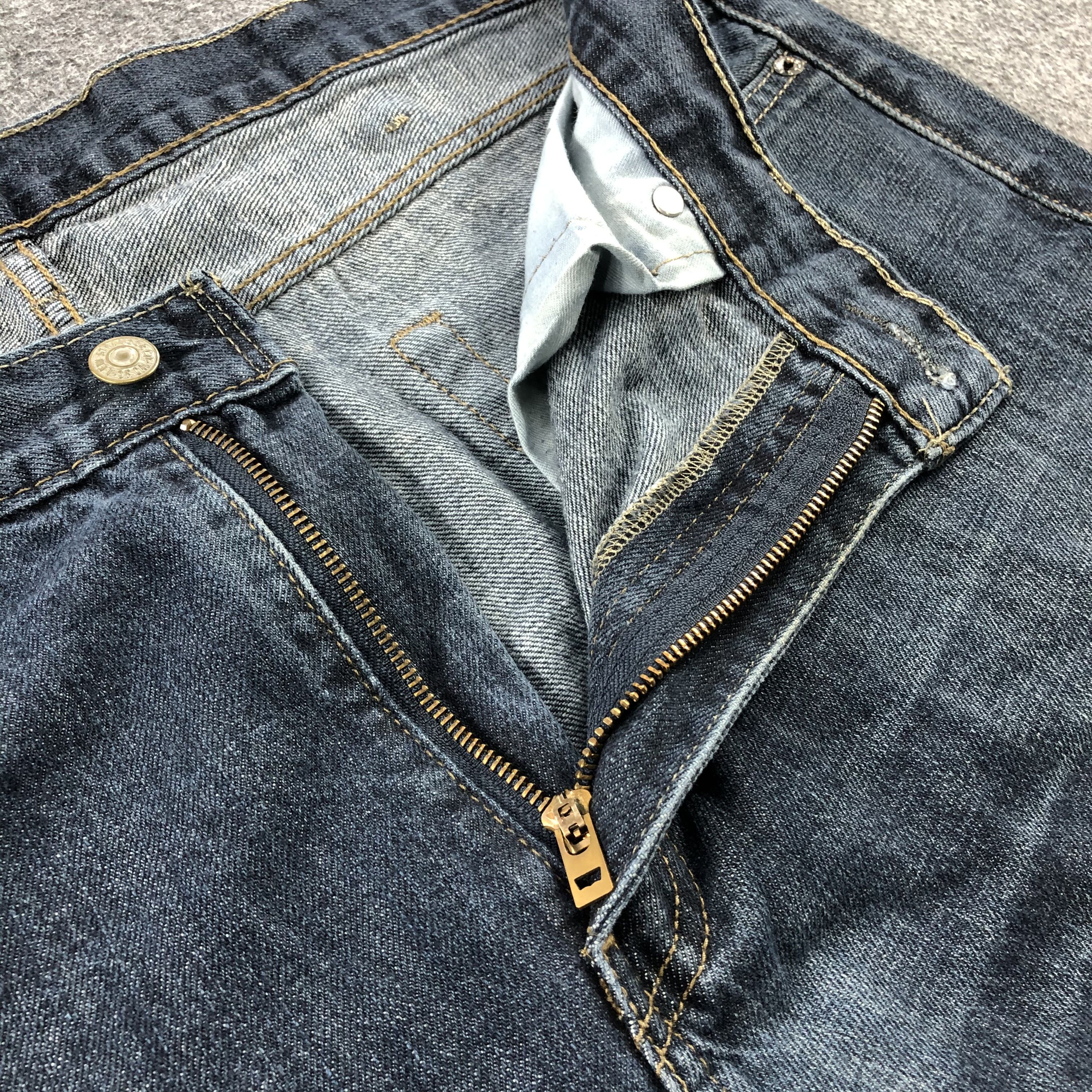 Levi's × Vintage Vintage Blue Wash Levis 514 Jeans-JM1858 Size US 39 - 8 Thumbnail