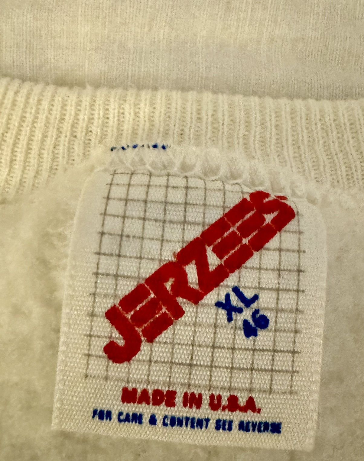 Art Comes First × Jerzees Vintage 1989 Bermuda Wave Art Sweatshirt Size US XL / EU 56 / 4 - 5 Thumbnail