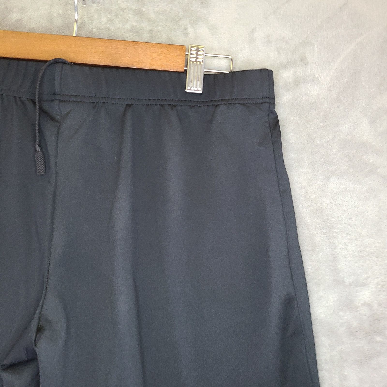 Nike Nike Women's Large Black Capri w/ White Trim - 32"W 22"L Size 32" / US 10 / IT 46 - 11 Thumbnail