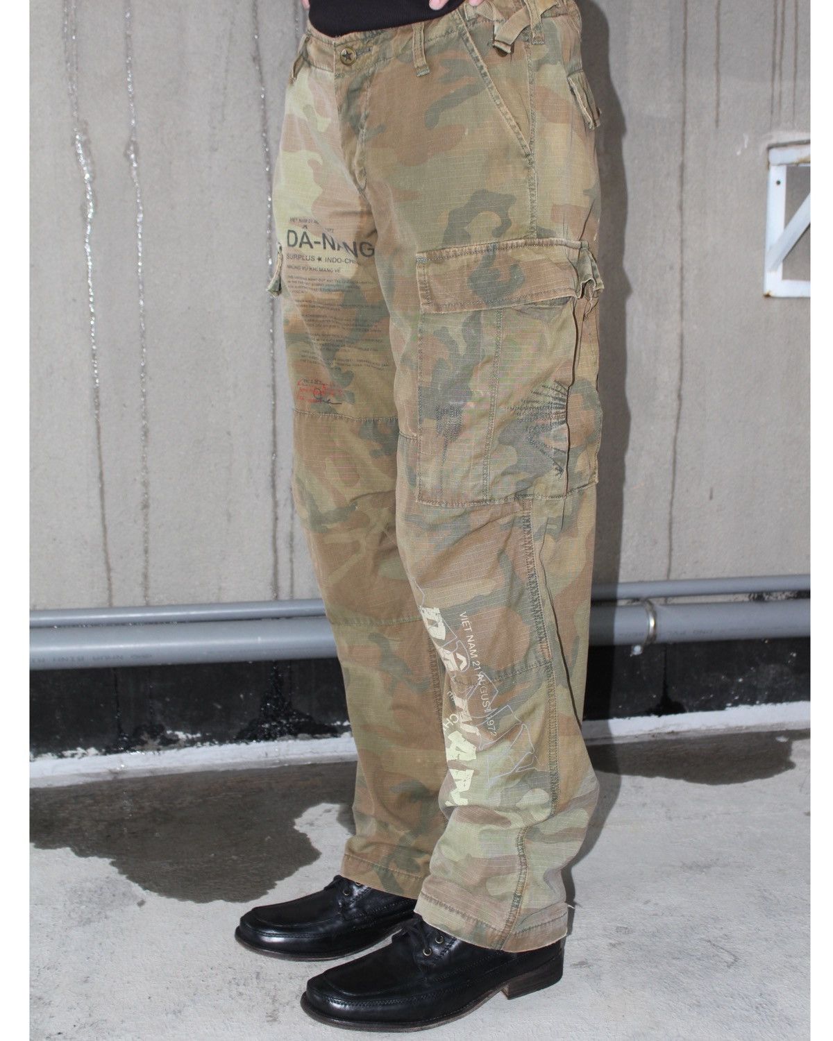 Hysteric Glamour 2000S DÂ-NANG CAMO DYED CARGO PANTS Size US 30 / EU 46 - 2 Thumbnail