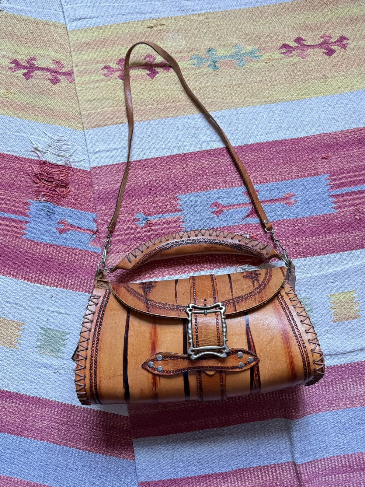 Genuine Leather Vintage 90’s Navajo Style Genuine Leather Mexicana Bag Size ONE SIZE - 1 Thumbnail