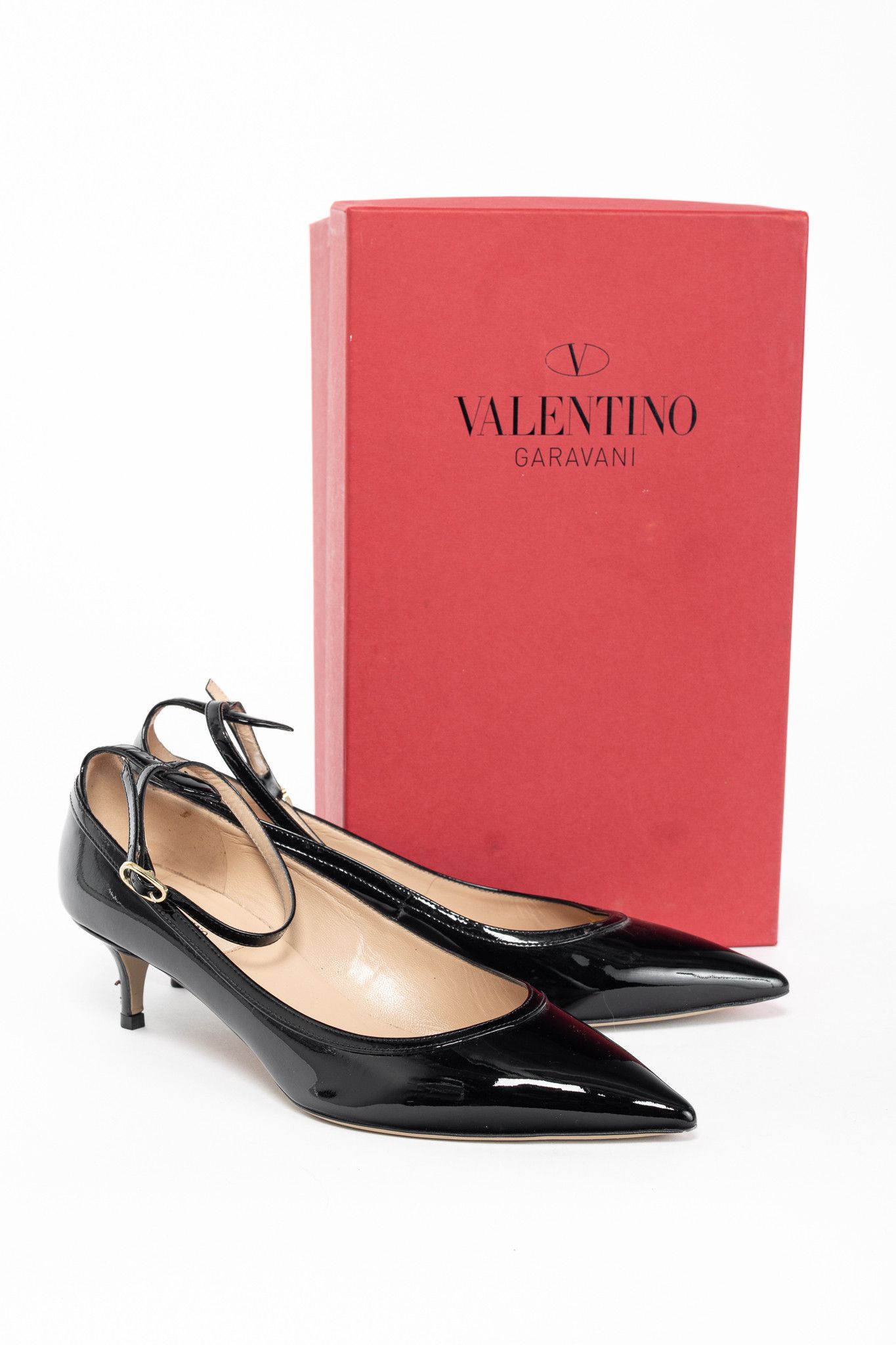 Valentino Valentino Garavani Nero Patent-Leather Mary-Jane Pumps Size US 8.5 / IT 38.5 - 12 Thumbnail