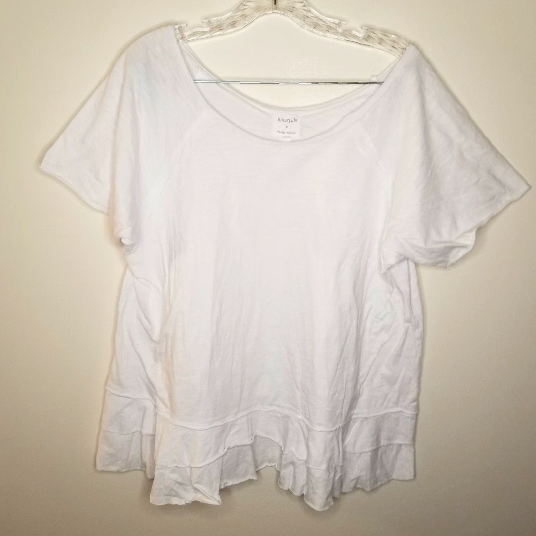 Vintage Amaryllis Ashlee Nichols Womens Flowy Round Neck Blouse White Large Size L / US 10 / IT 46 - 1 Thumbnail