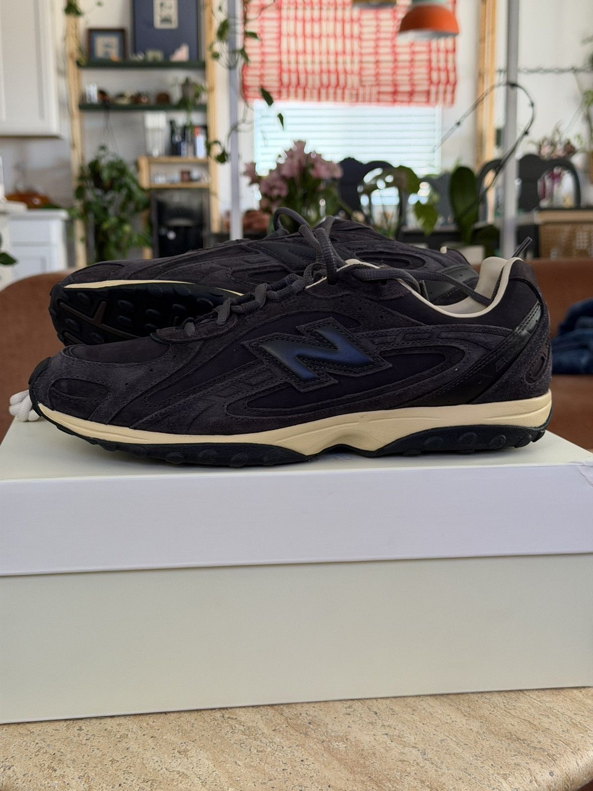 New Balance ? 2026 AURALEE x New Balance 204L “brown” 11.5M  display picture 2