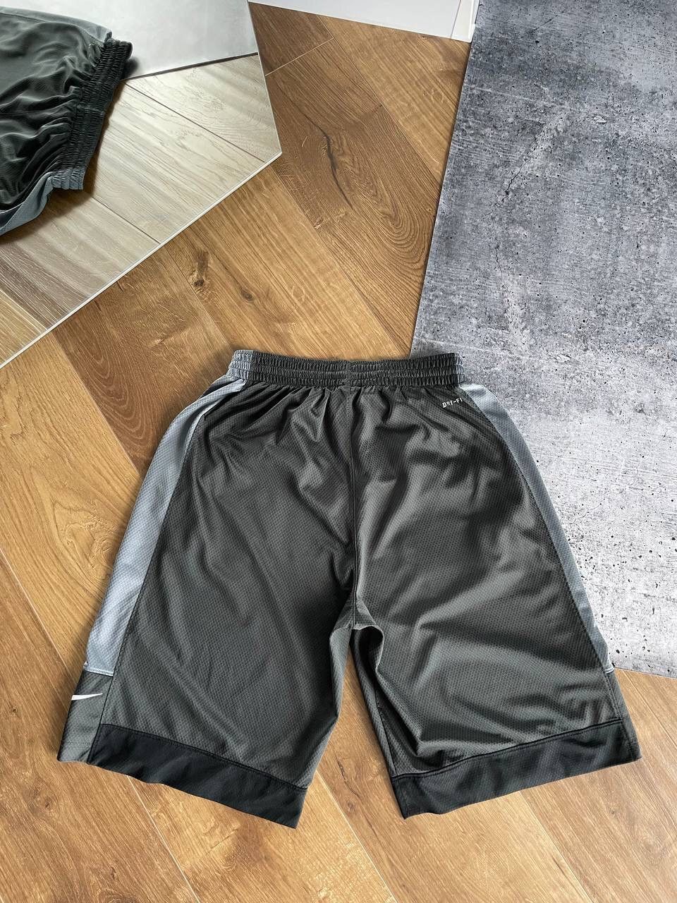 Nike Vintage Nike 90’s Y2K Style Drill Grey Shorts Rap Size US 32 / EU 48 - 13 Thumbnail