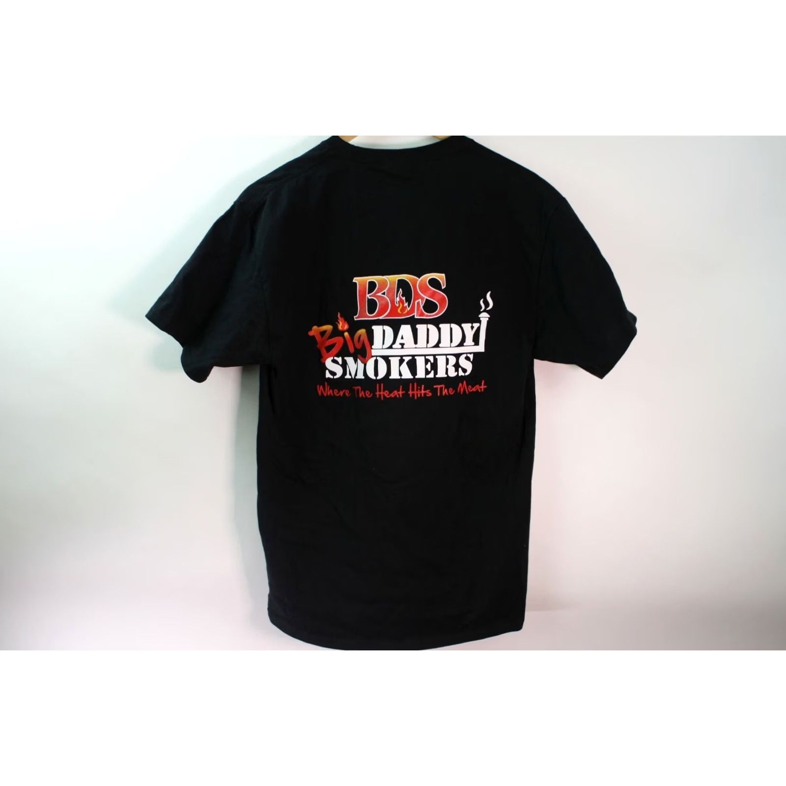 Vintage Big Daddy Smokers Where the Heat Hit's The Heat Hits The Meat Black T-shirt L Mens Regular Short Sleeve Crew Neck 100% Cotton BDS Size US L / EU 52-54 / 3 - 3 Thumbnail