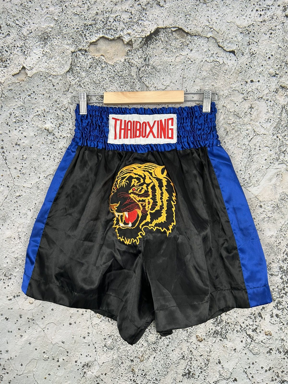Vintage Vintage Thai Boxing Muay Thai Shorts Sport Fight Japanese Size US 30 / EU 46 - 1 Thumbnail