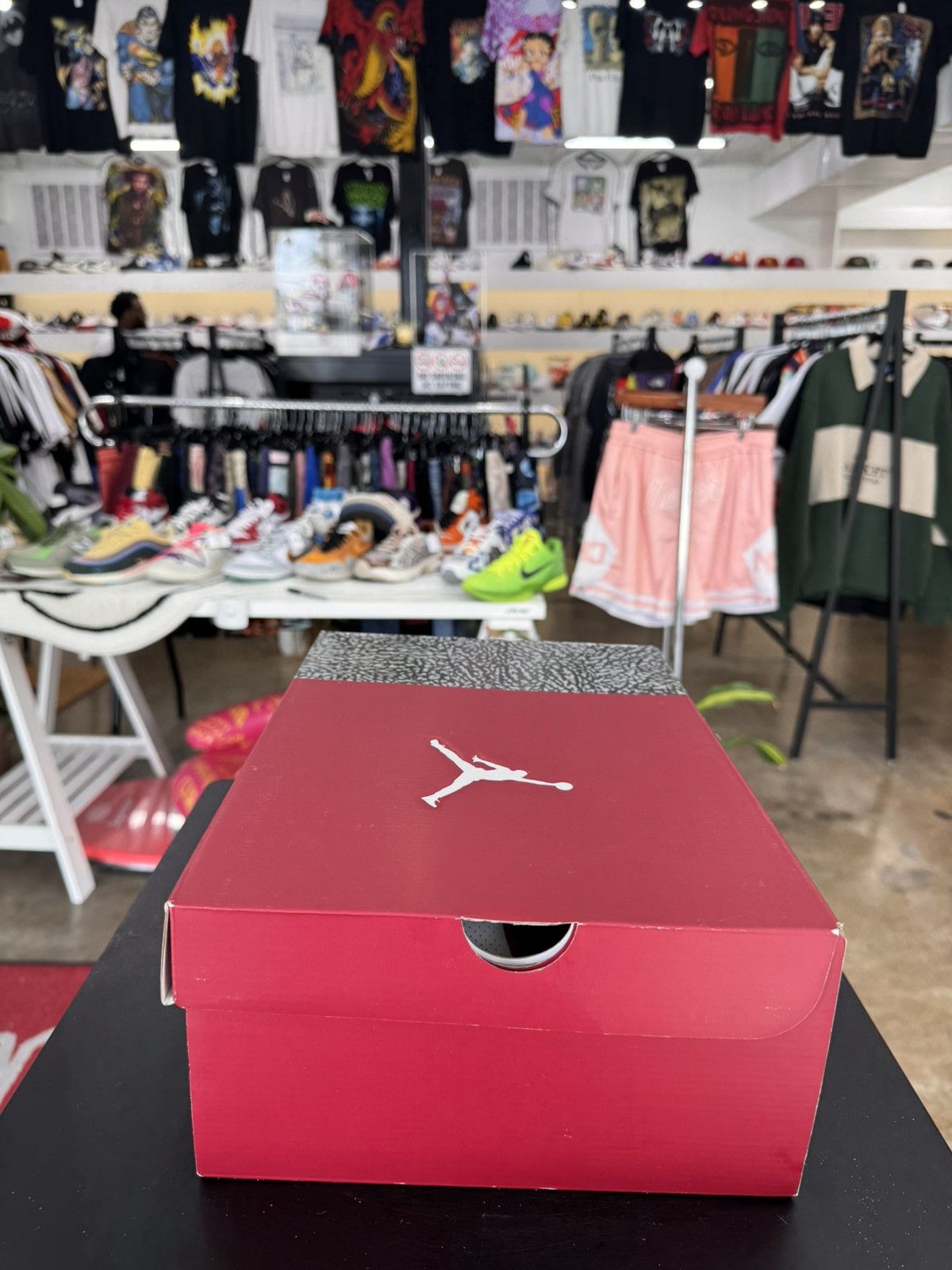Jordan Brand Air Jordan 3 Cardinal Red Size 10 (2022) Size US 10 / EU 43 - 14 Thumbnail