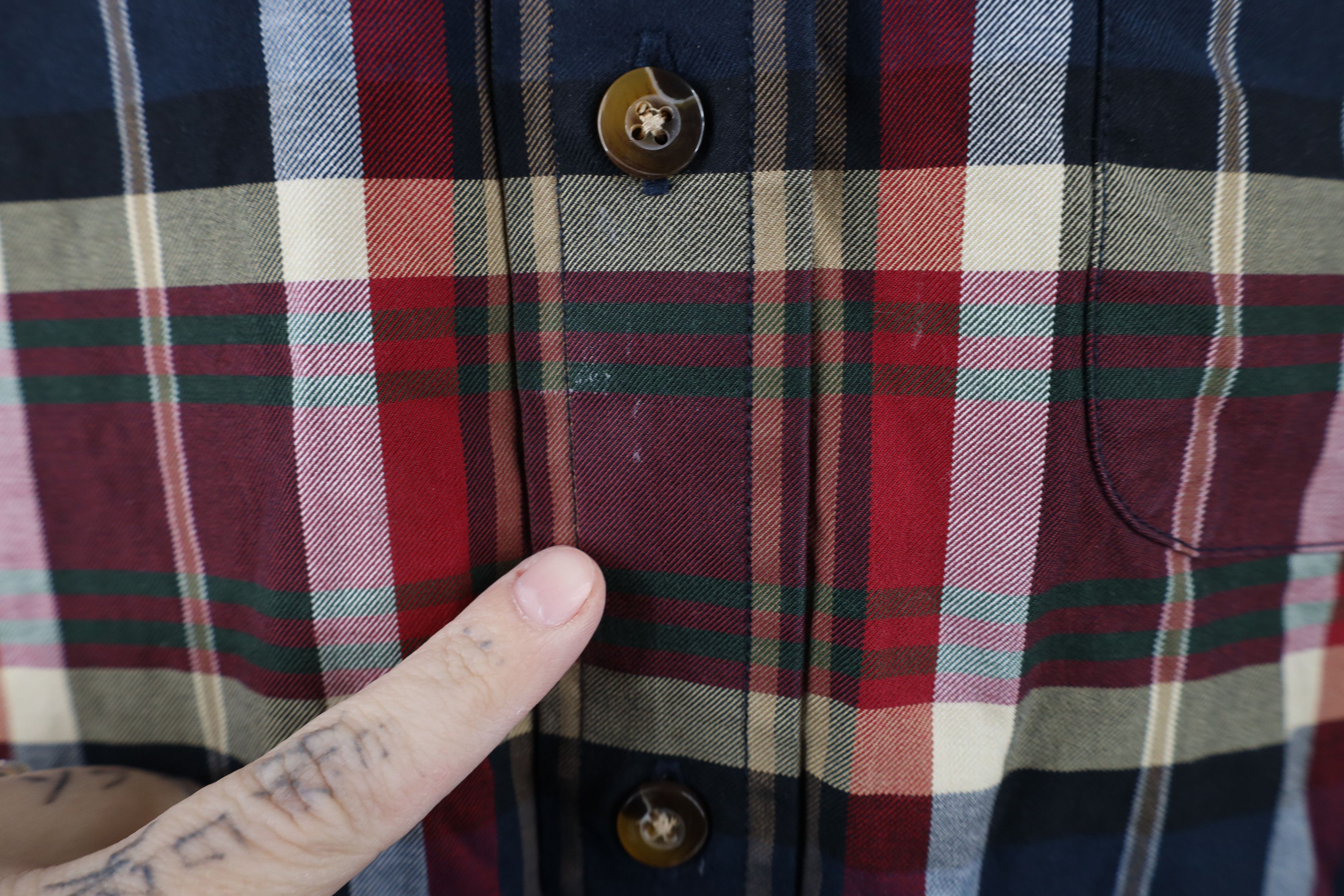 Orvis × Vintage Vintage Orvis Rainbow Plaid Heavyweight Button Down Shirt Size US M / EU 48-50 / 2 - 4 Thumbnail
