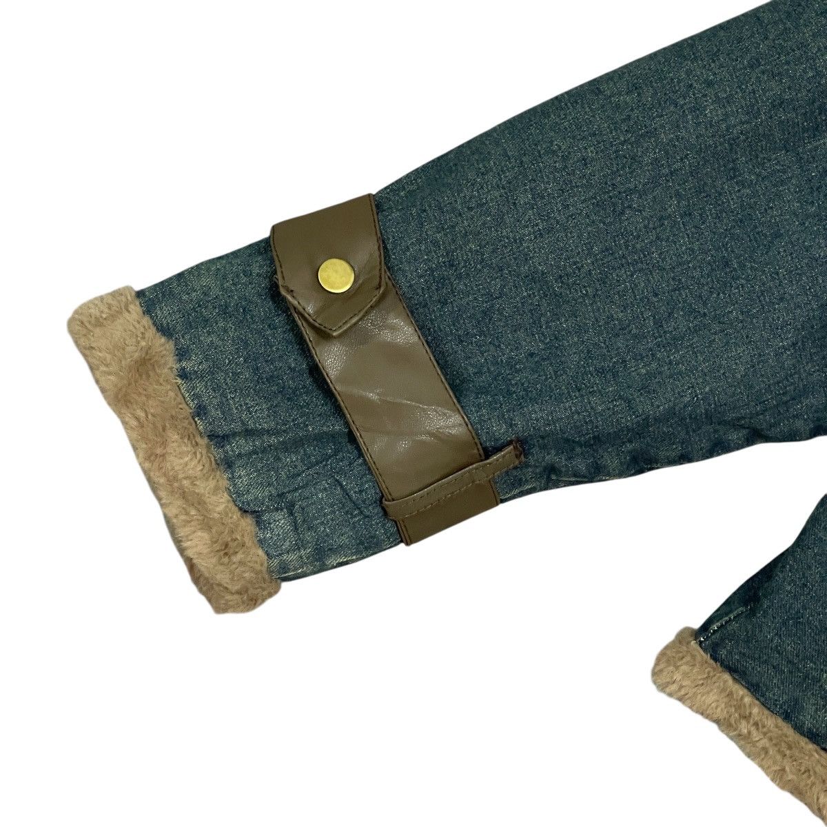 Japanese Brand Vintage Faux Fur Trimmed Denim Jacket — Leather Straps Size L / US 10 / IT 46 - 8 Thumbnail