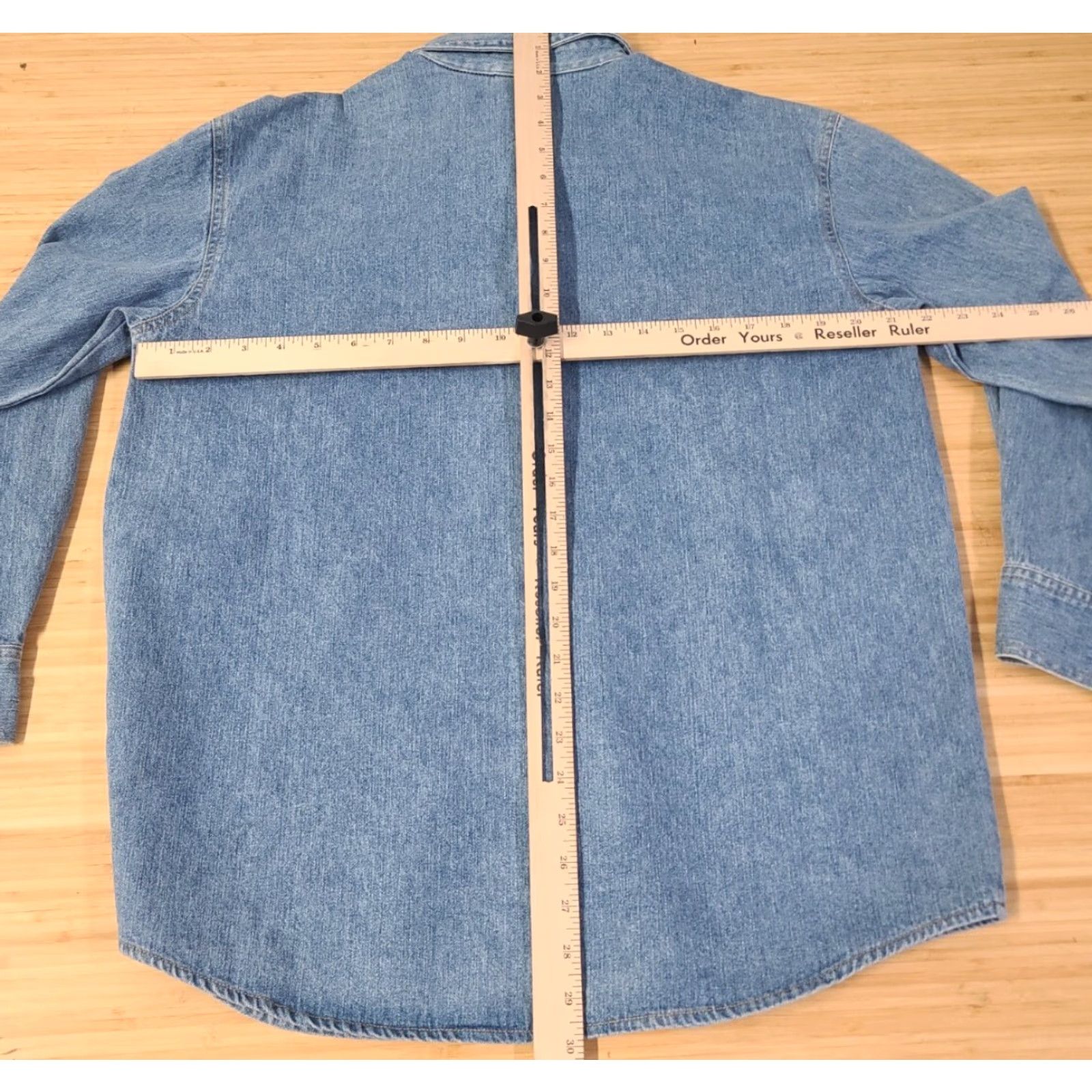 Disney VINTAGE Disney Denim Shirt Womens Medium Blue Cotton Denim Embroidered Pooh Piglet Tigger 90s Casual Button-Up Size M / US 6-8 / IT 42-44 - 6 Thumbnail