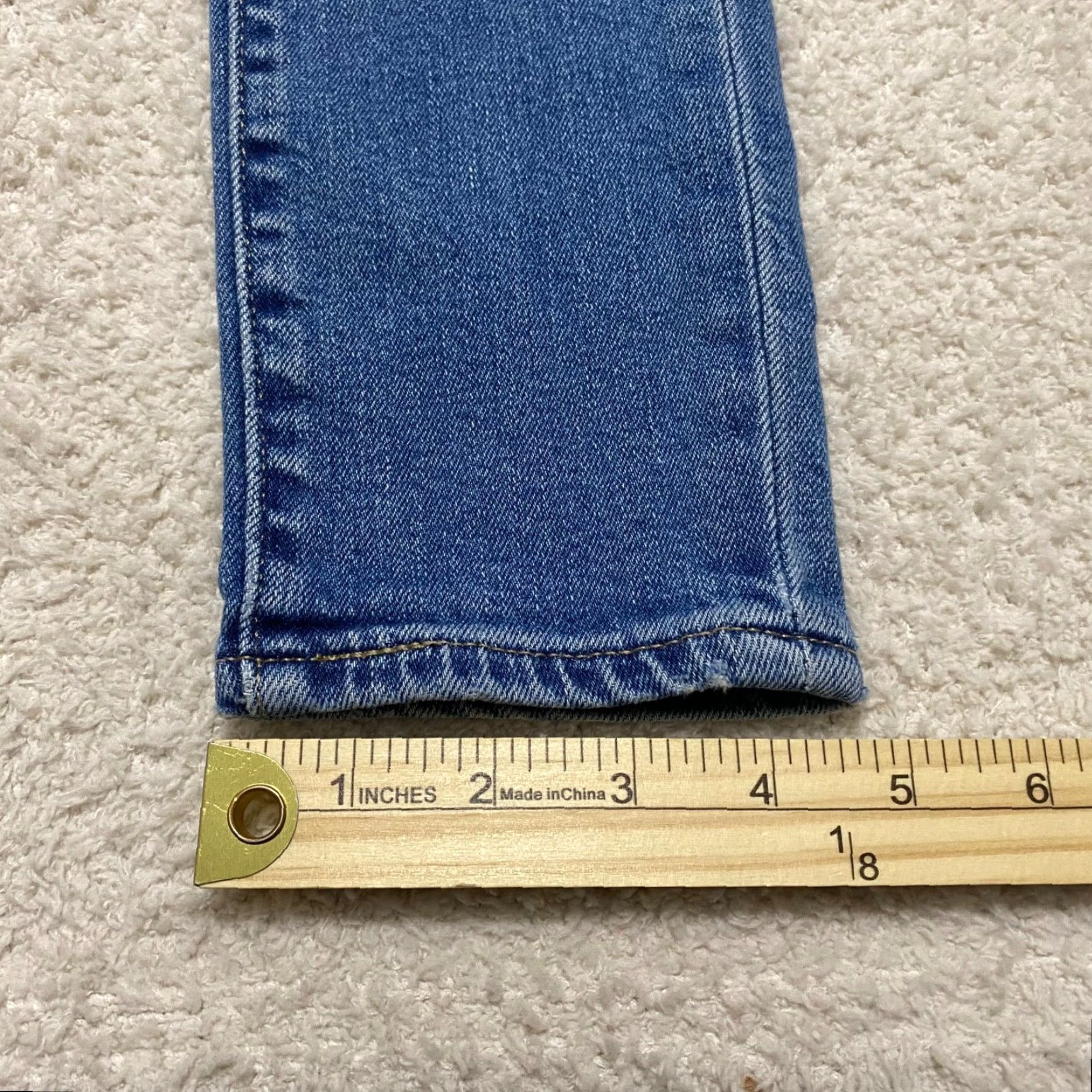 Levi's LEVIS 721 Jeans Women’s Size 26 Medium Wash Denim High Rise Skinny Ankle Blue Jeans Size 42" / US 20 - 2 Thumbnail