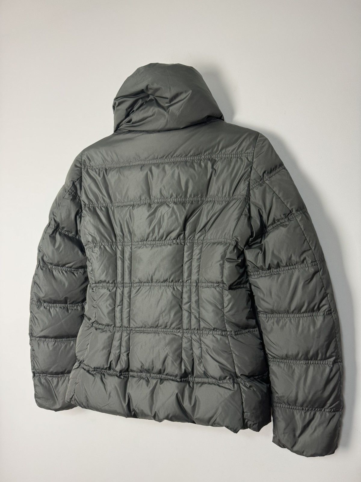 Moncler Moncler Vosges Down Jacket Olive Green Luxury Designer Size S / US 4 / IT 40 - 7 Thumbnail