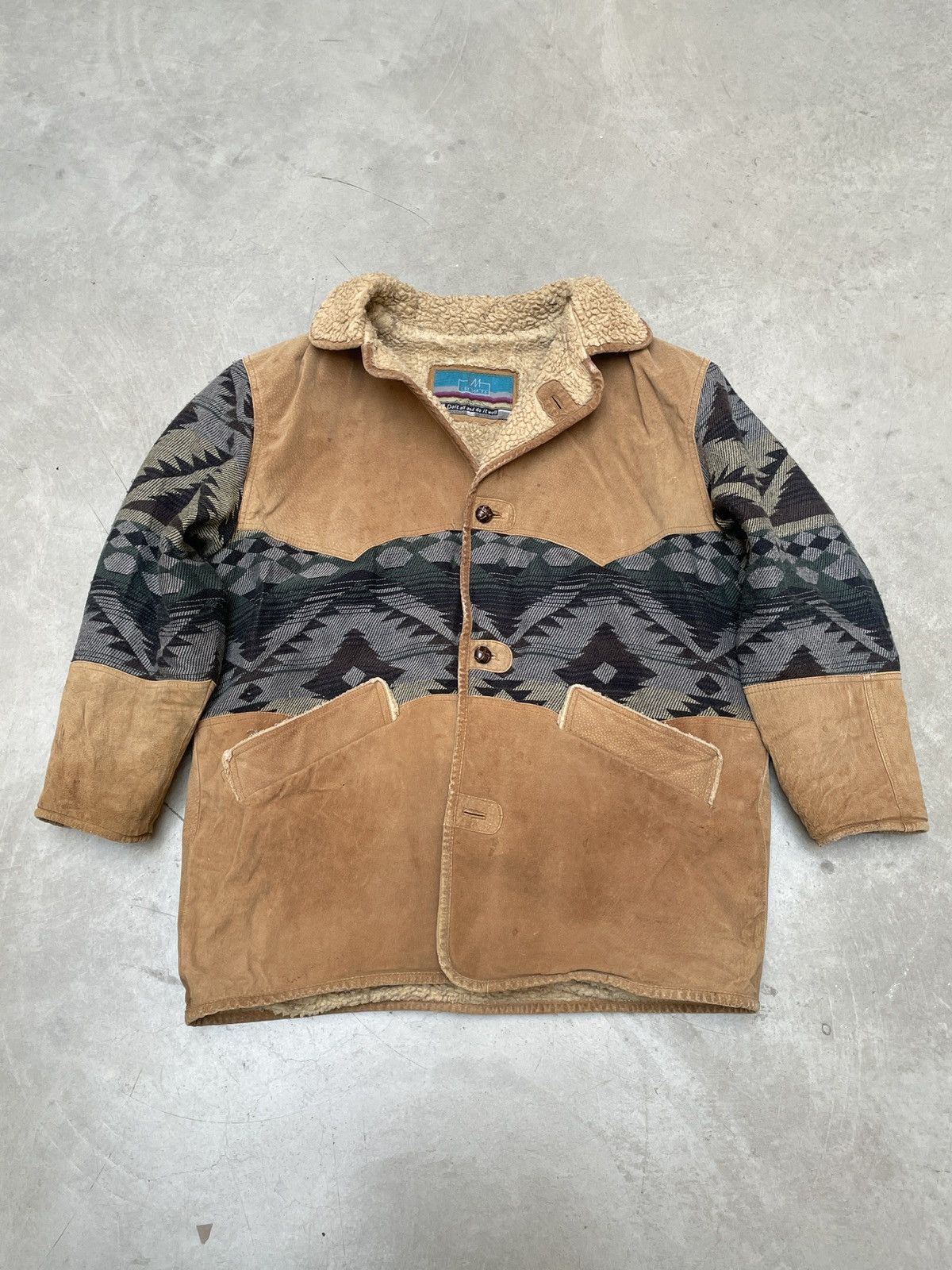 Vintage Vintage Suede Native Ranch Coat XL Shearling Patina Size US XXL / EU 58 / 5 - 1 Thumbnail