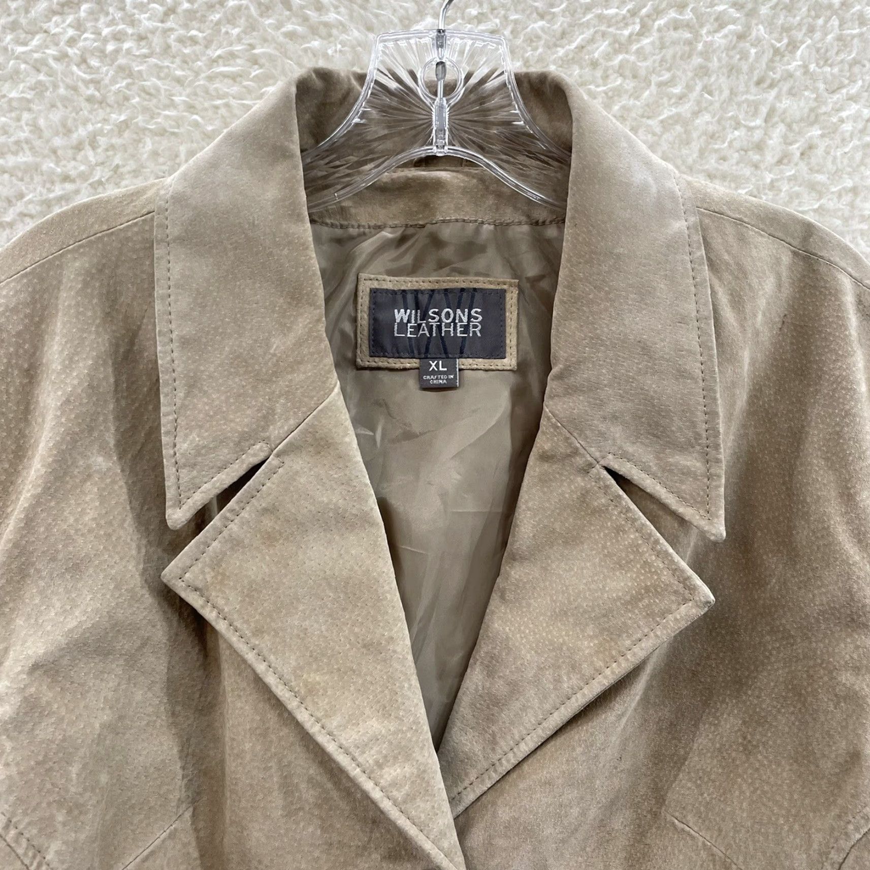 Vintage VINTAGE Wilsons Leather Jacket XL Womens Tan Beige Suede Lined Pockets Buttons Size XL / US 12-14 / IT 48-50 - 4 Thumbnail