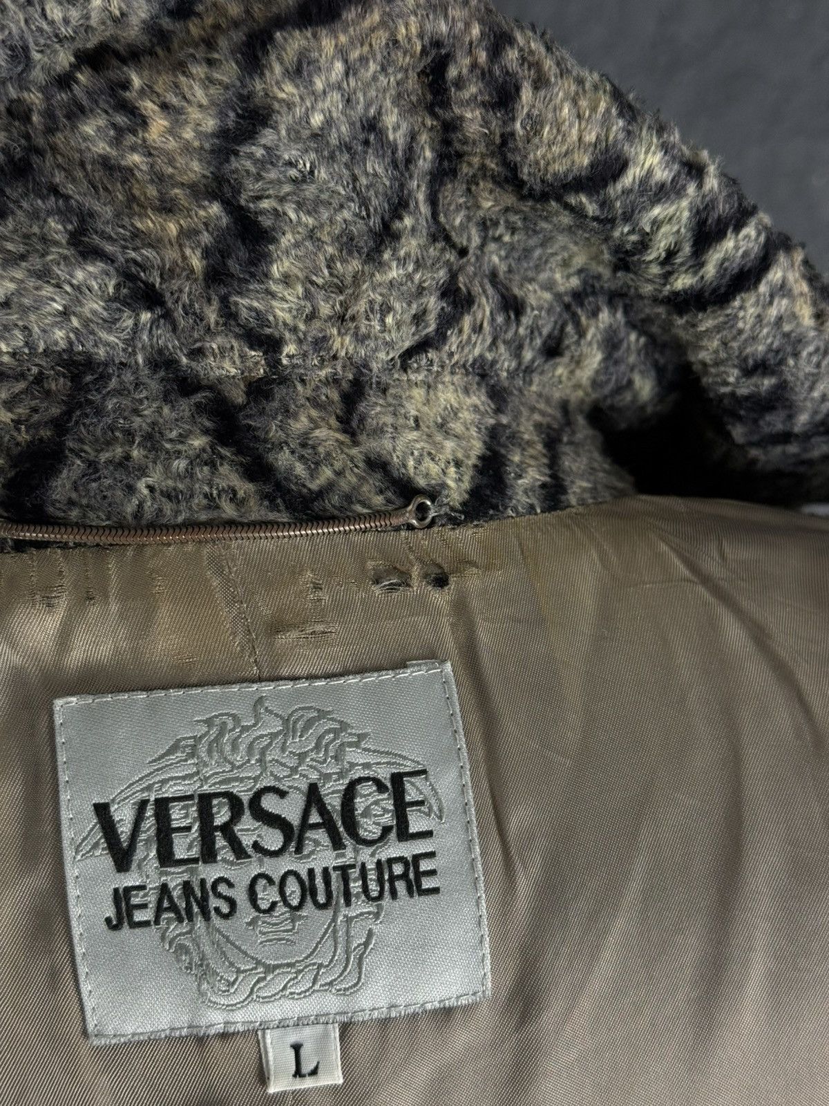 Versace Jeans Couture Versace Jeans Couture Vintage Fur Trench Coat Size L / US 10 / IT 46 - 14 Thumbnail