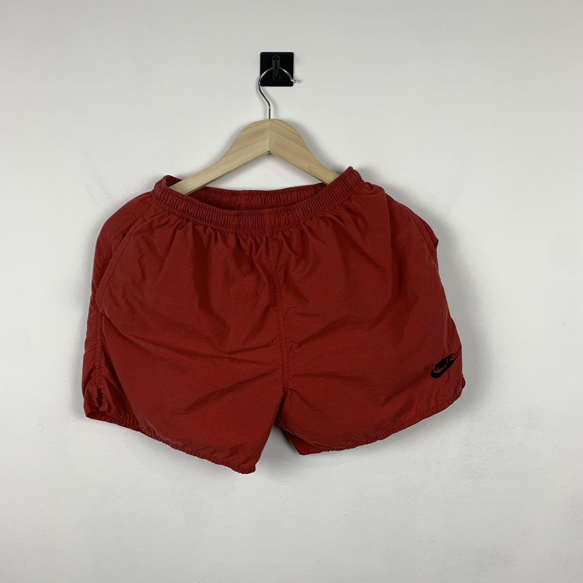 Nike Vintage Nike Retro Swim Nylon Shorts Red Size L Drill Style Size US 34 / EU 50 - 5 Thumbnail