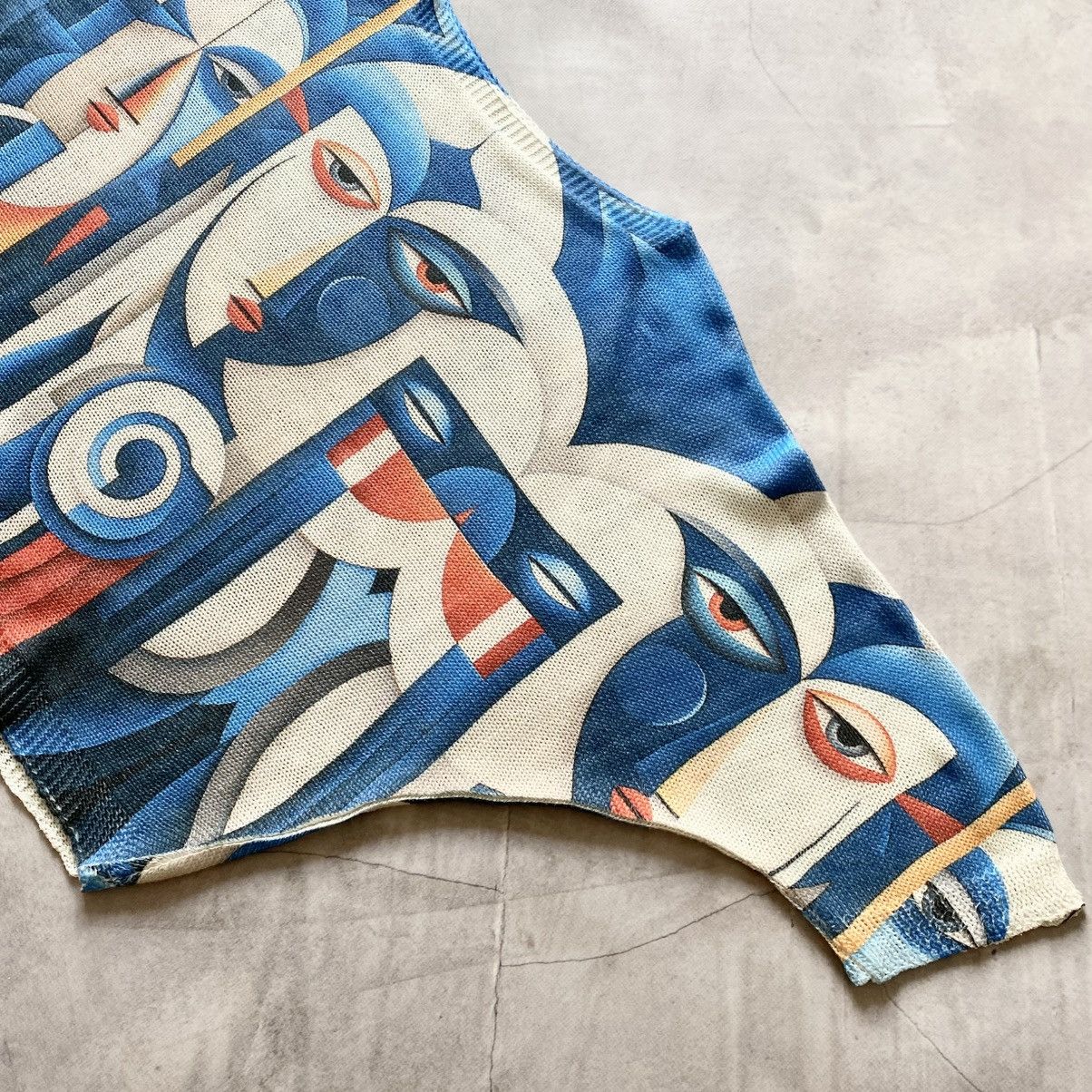 If Six Was Nine × Issey Miyake × Pleats Please Issey Miyake VTG Issey Miyake Pleats Please Style Abstract Face Sweater Size L / US 10 / IT 46 - 2 Thumbnail
