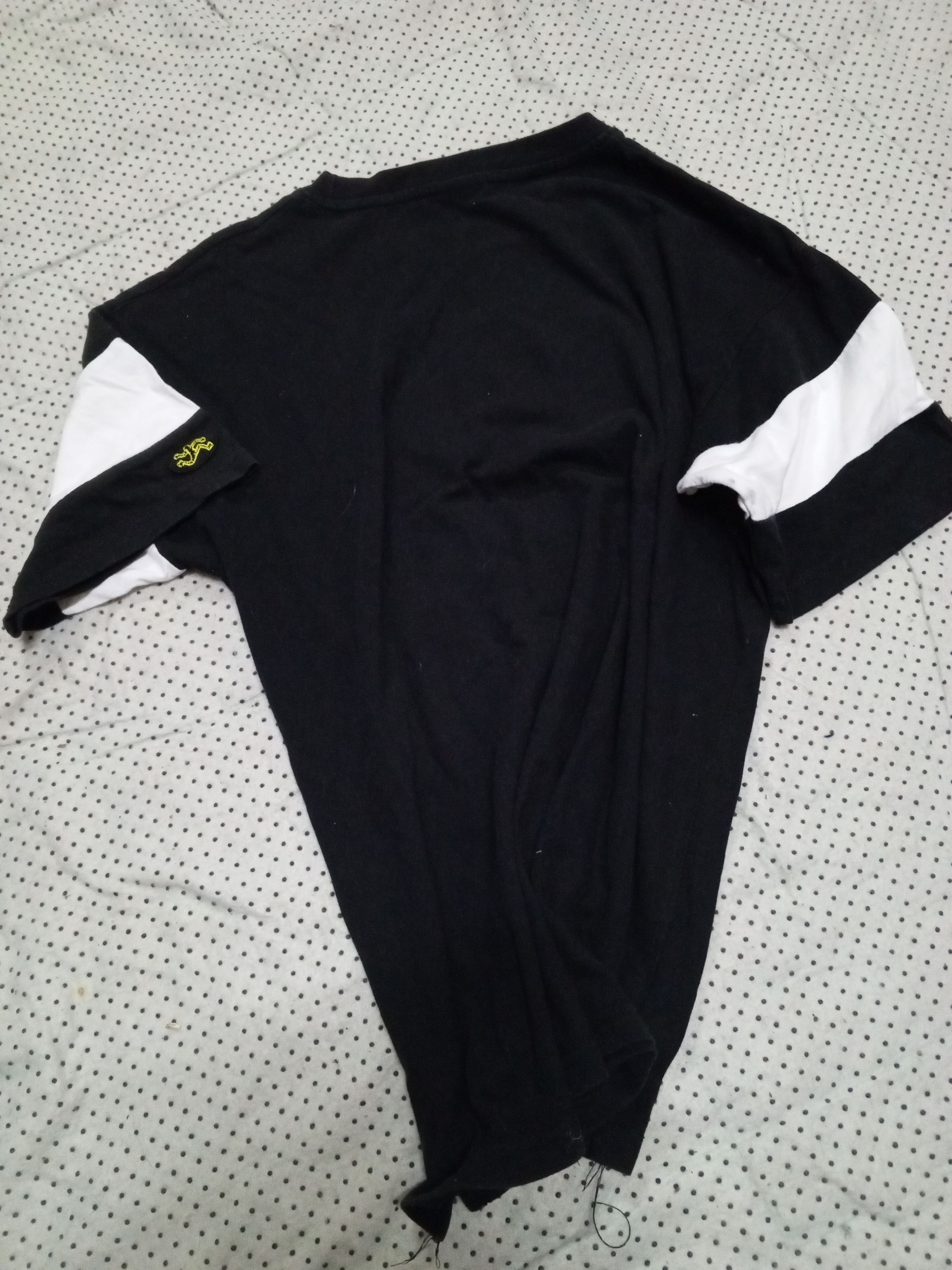 Airwalk AIRWALK TSHIRT velvet shoes rare Size US M / EU 48-50 / 2 - 7 Thumbnail