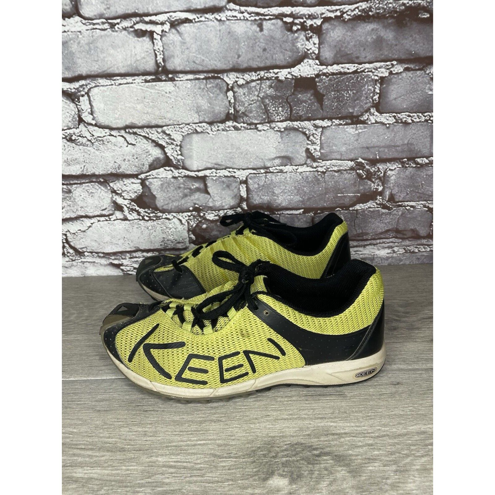 KEEN Keen Yellow Lime Mesh Black Lace Trail Athletic Sneakers Wom Size US 7 / IT 37 - 1 Thumbnail