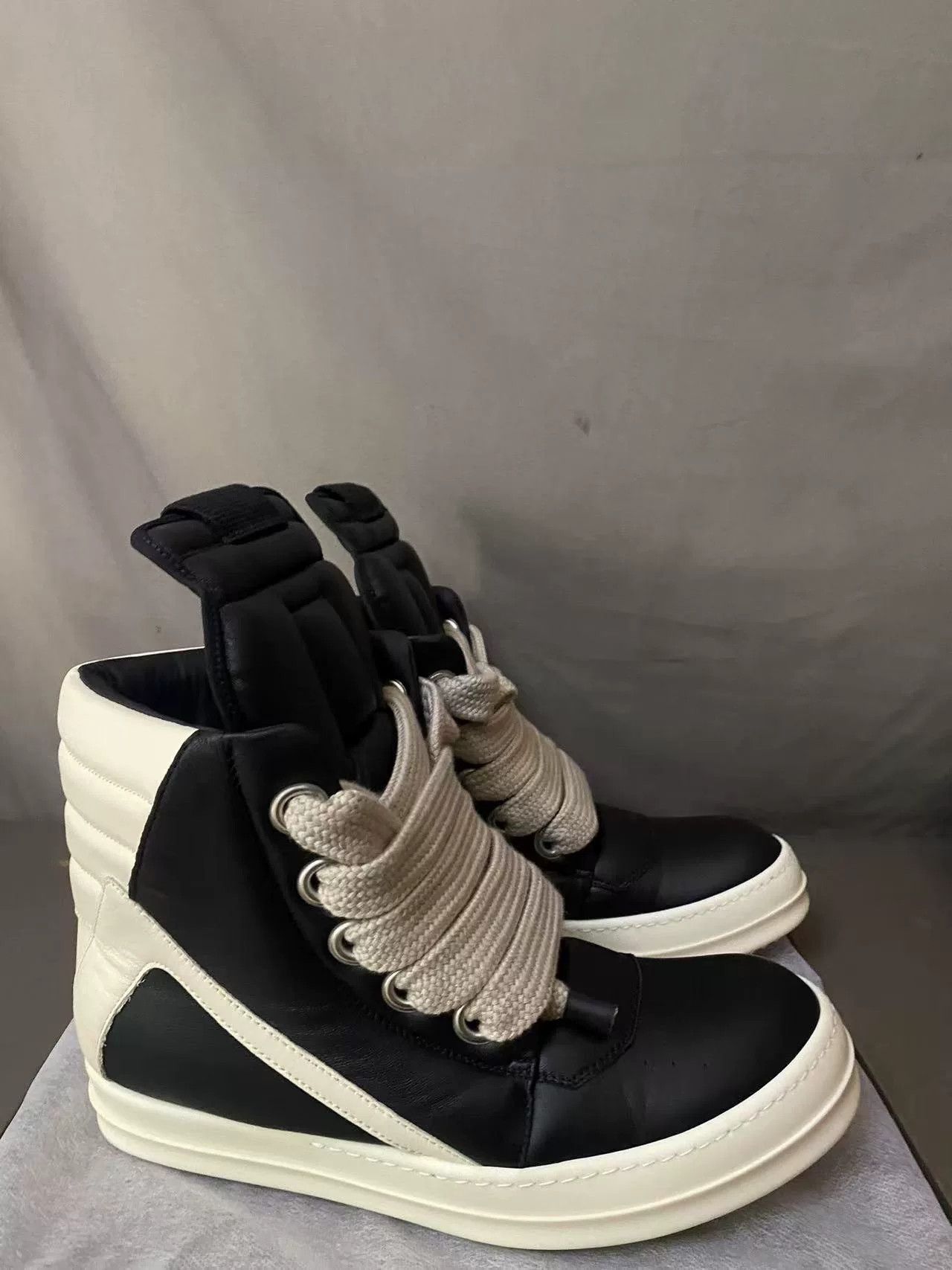 Rick Owens Rick Owens Hitop Sneakers 42 Men Size US 9 / EU 42 - 1 Thumbnail