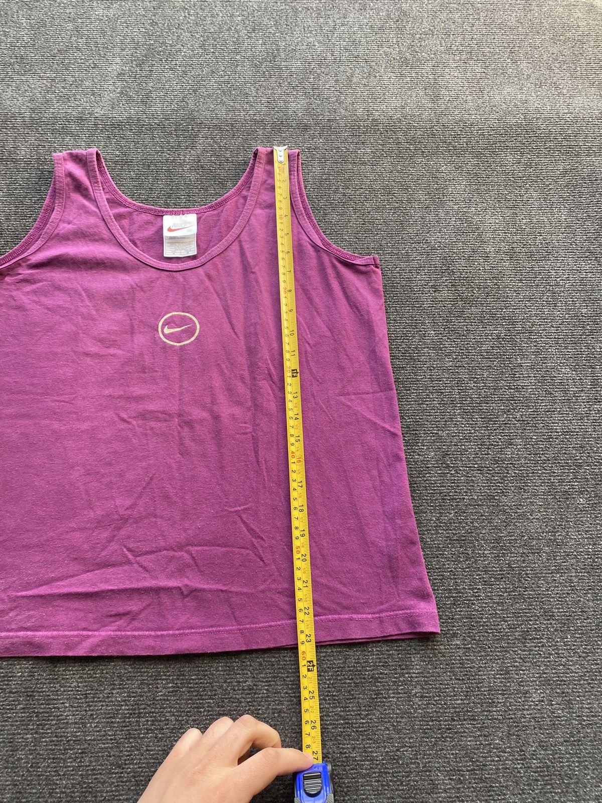 Nike 🔥Nike Vintage centre swoosh pink tank top women m rare Size M / US 6-8 / IT 42-44 - 5 Thumbnail