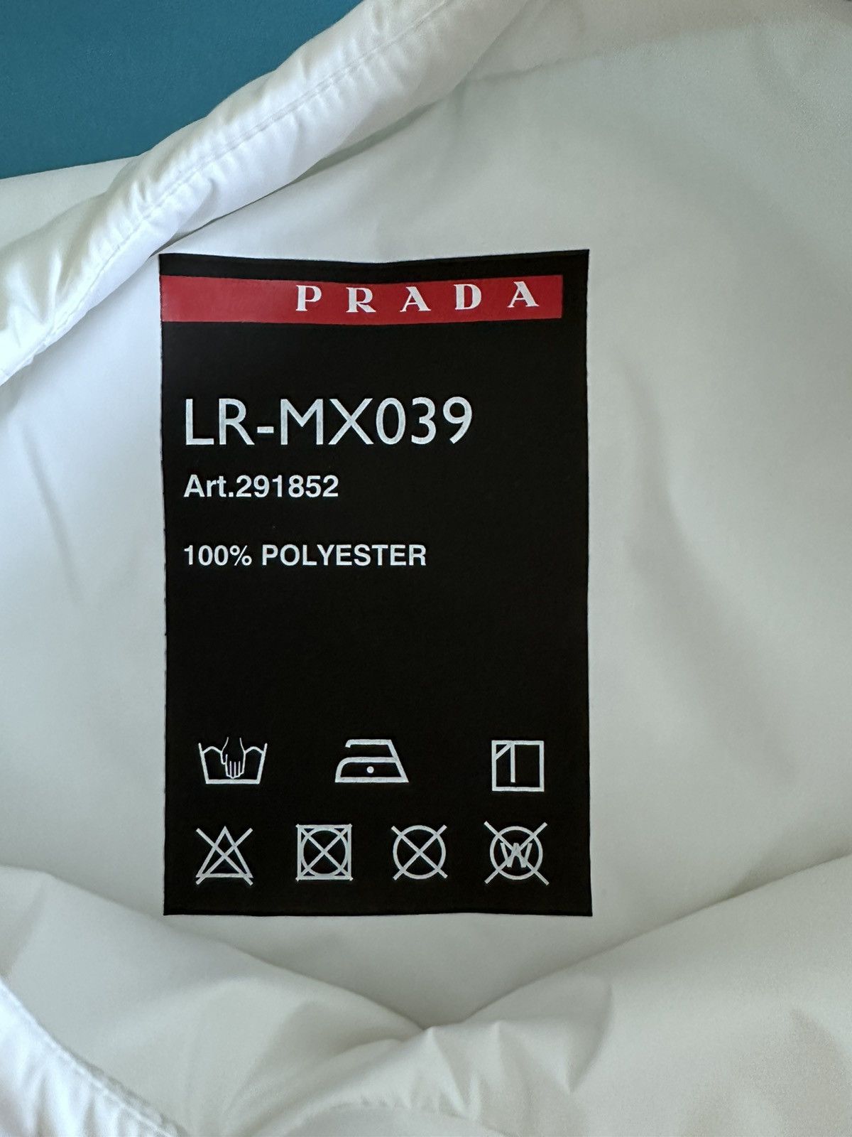 Prada Prada Waterproof Jumper Size S / US 4 / IT 40 - 3 Thumbnail