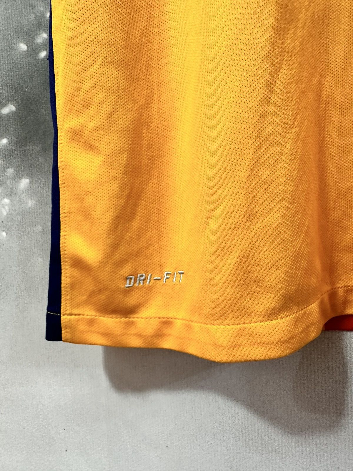 Other FC Barcelona Jersey 2019/2020 Nike Size US L / EU 52-54 / 3 - 8 Thumbnail