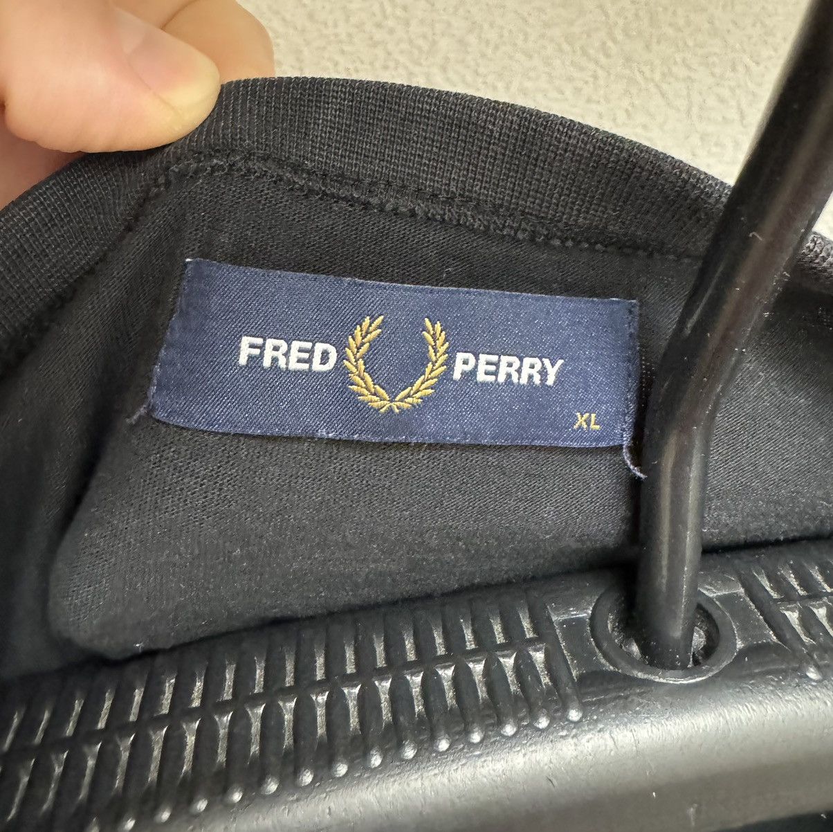 Fred Perry Fred Perry big logo t-shirt casual Xl Size US XL / EU 56 / 4 - 8 Thumbnail