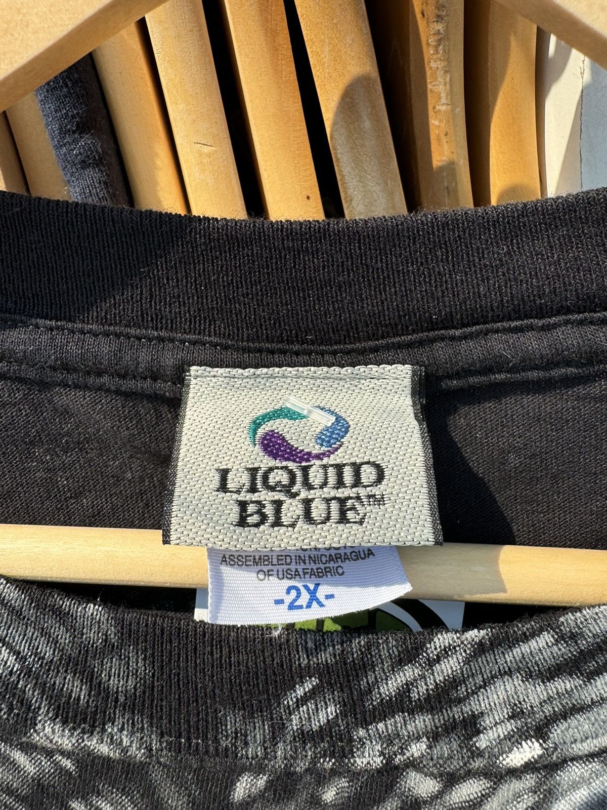 Band Tees × Liquid Blue × Vintage Vintage 1995 Liquid Blue John Connel Wolf T-Shirt Size US XXL / EU 58 / 5 - 3 Thumbnail