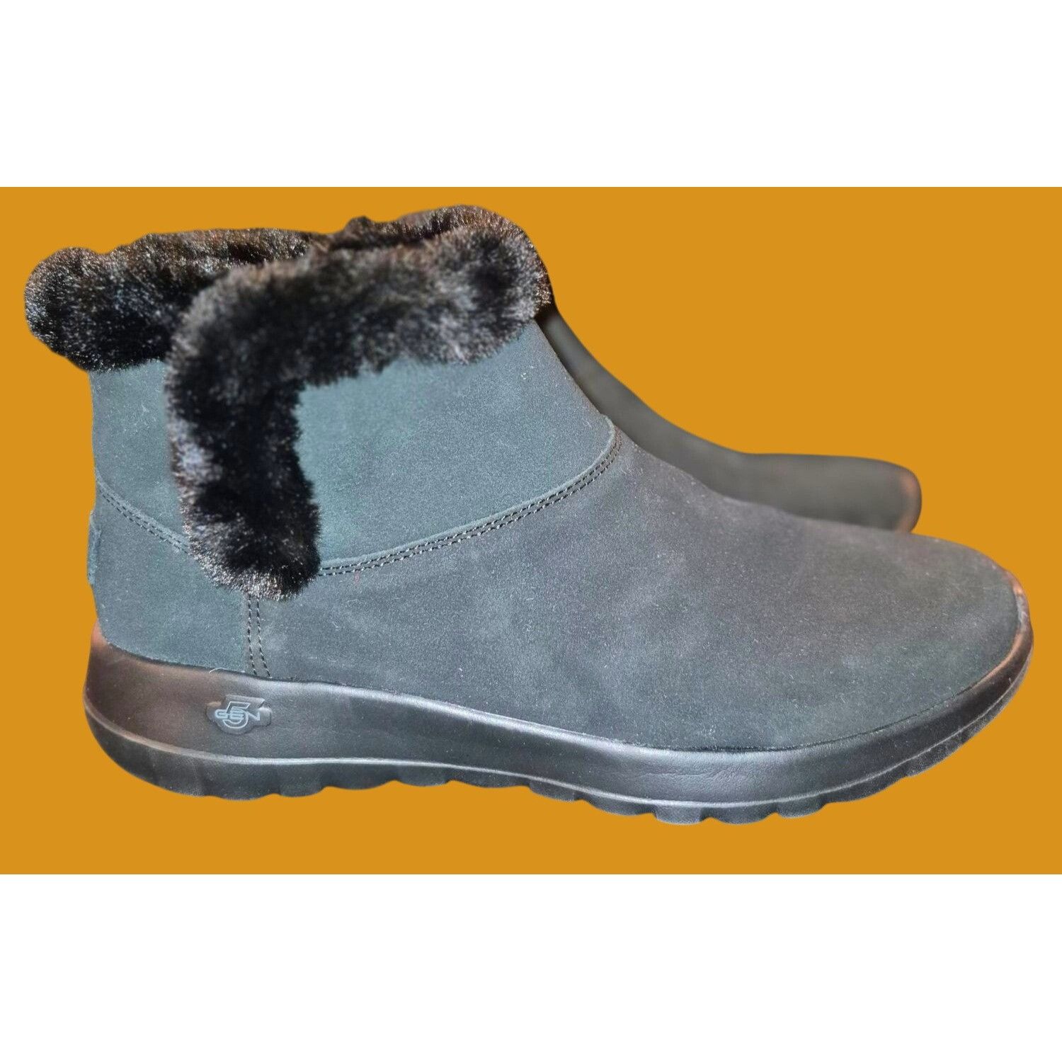 Skechers Womens Black Suede Faux Fur Lined Ankle Boots NEW