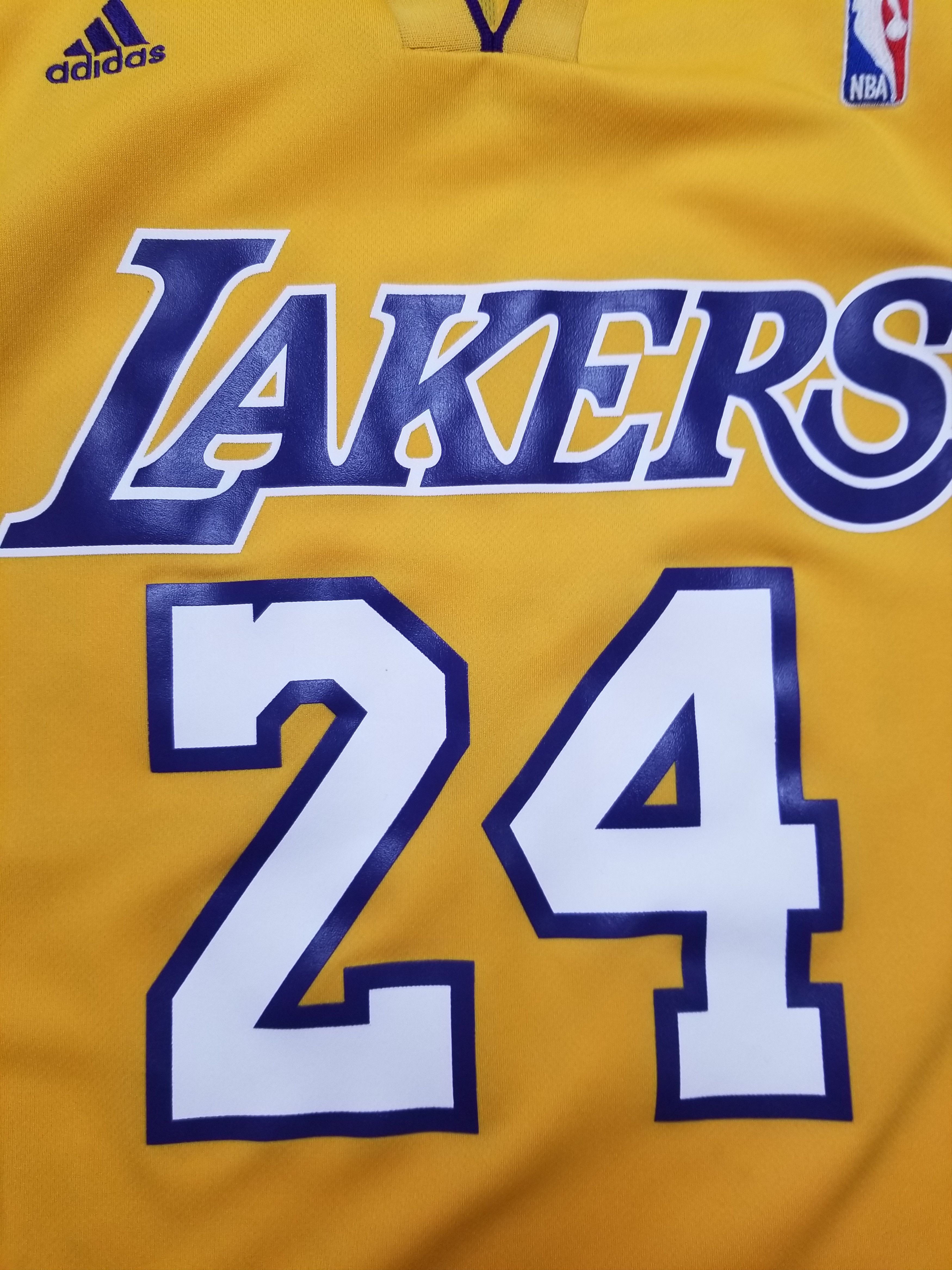 Adidas Los Angeles Lakers Kobe Bryant #24 Adidas NBA Yellow 2011 Size US S / EU 44-46 / 1 - 4 Thumbnail