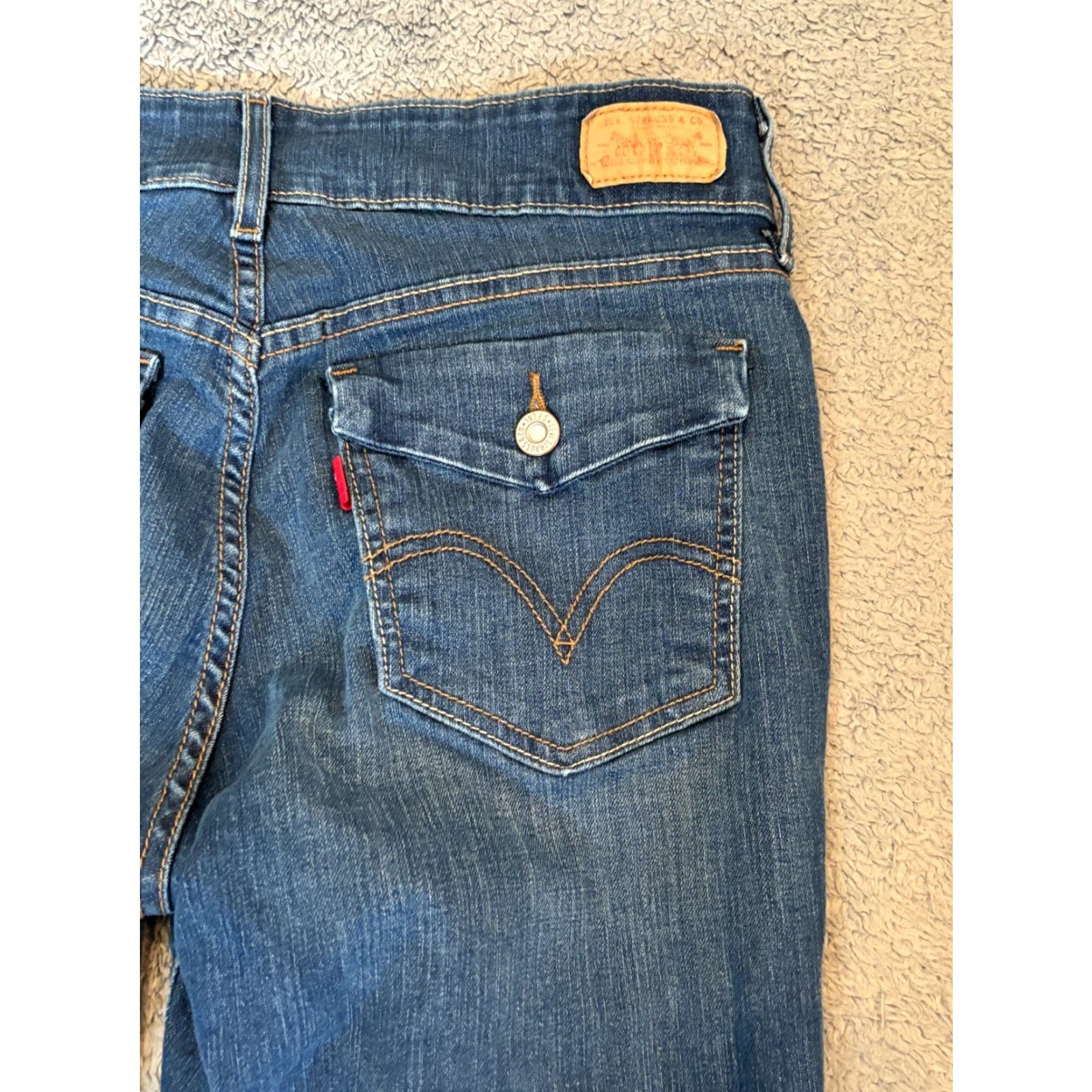 Levi's Levi's Jeans Womens 10 Blue Skinny Mid-Rise Stretch Ankle Denim Dark Wash Regular 5-Pocket 711 Womens Jeans Blue Dark Wash Size 32" / US 10 / IT 46 - 8 Thumbnail