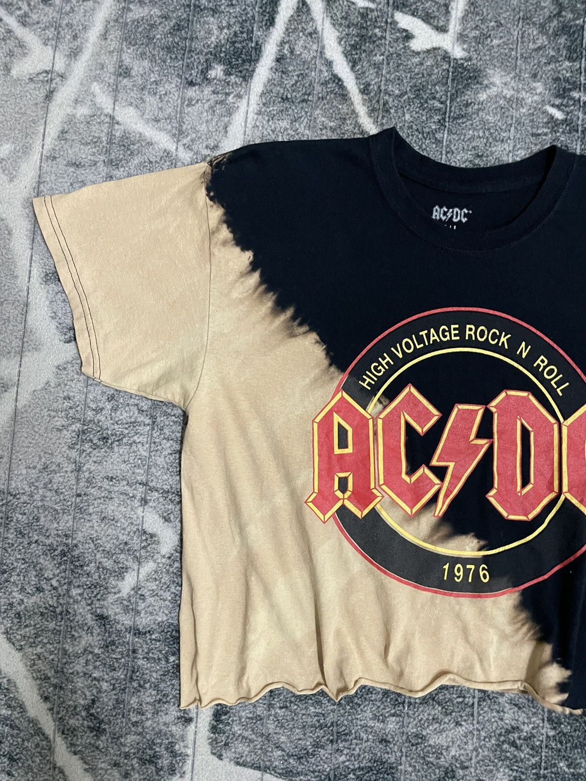 Band Tees RARE ACDC BAND CROP TOP TEE Size L / US 10 / IT 46 - 2 Thumbnail
