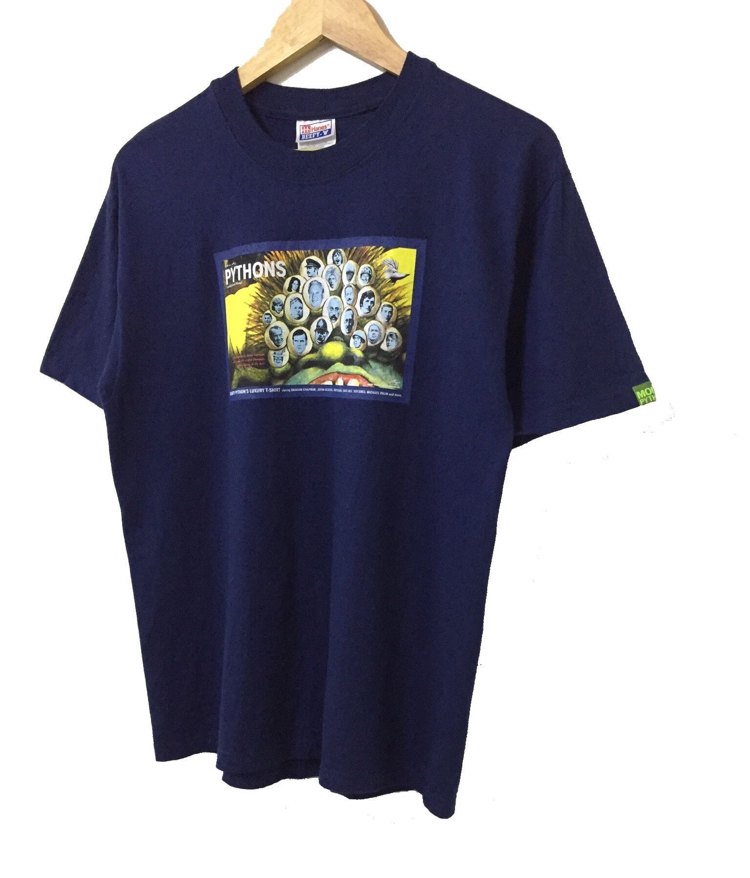 Vintage VINTAGE 00s MONTY PYTHONS AND THE HOLY GRAIL COMEDY TSHIRT Size US M / EU 48-50 / 2 - 2 Thumbnail