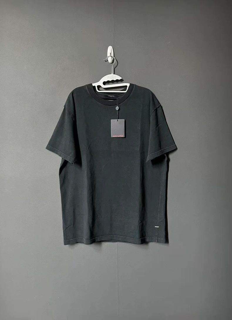 Louis Vuitton Louis Vuitton Louis Vuitton Short Sleeve T-Shirt in Gray-2 Size US L / EU 52-54 / 3 - 1 Thumbnail