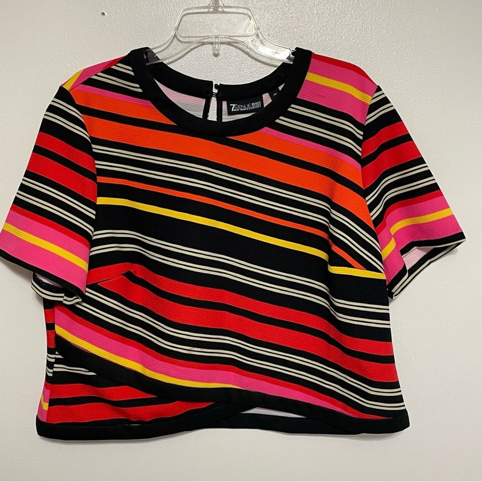 Other NY & Co 7th Ave Striped Faux Wrap Crop Top XXL KeyholeL Size XXL / US 16-18 / IT 52-54 - 1 Thumbnail