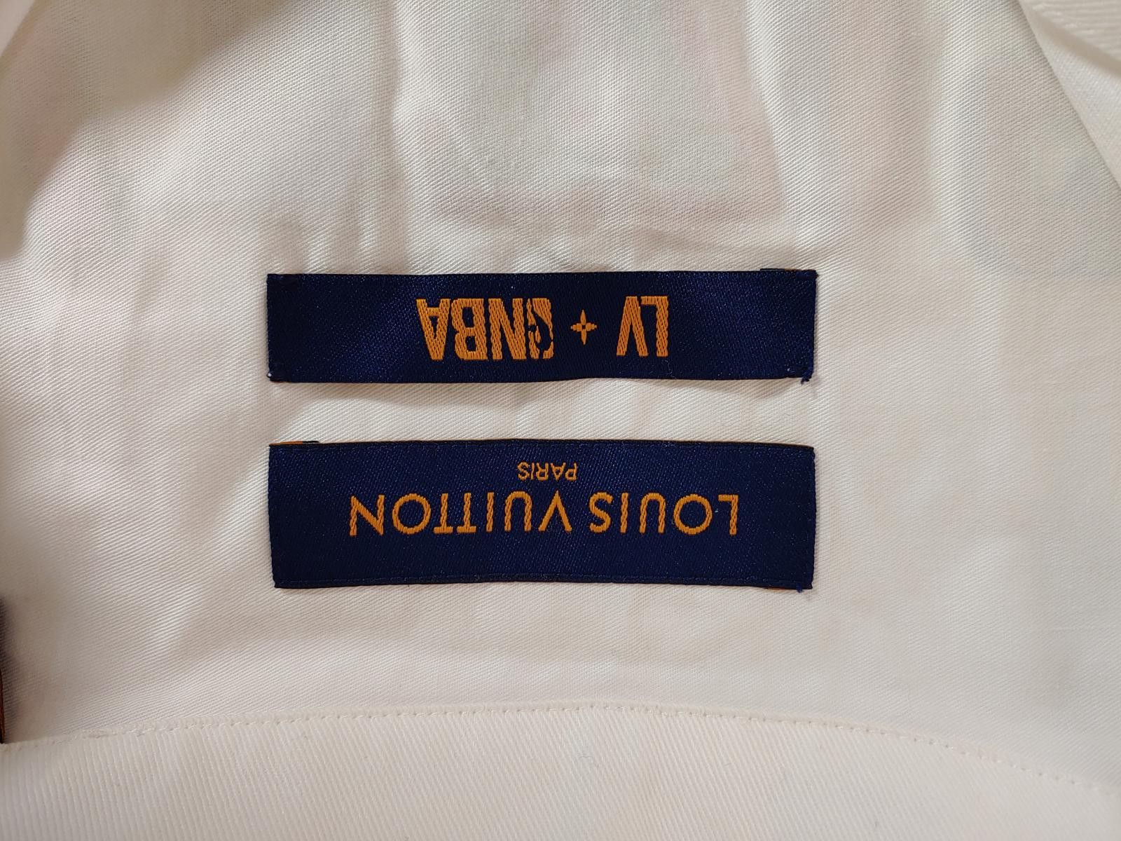 Louis Vuitton Louis Vuitton X NBA Patched Button Up in White Size US XXL / EU 58 / 5 - 7 Thumbnail