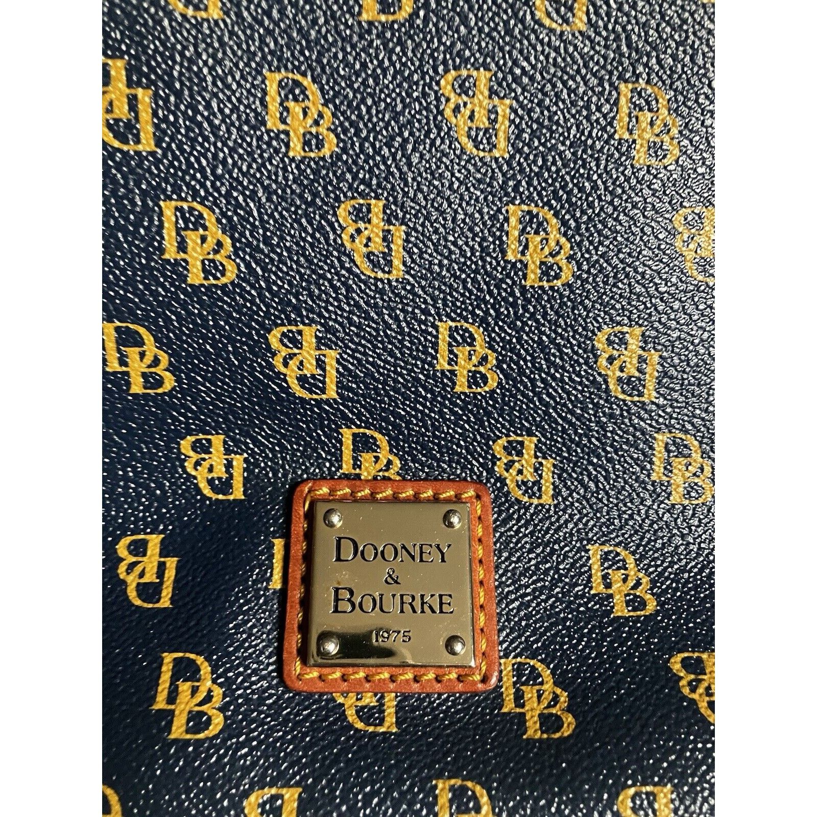Dooney & Bourke Dooney & Bourke Gretta Hobo Navy Shoulder EUC Classic Size ONE SIZE - 2 Thumbnail