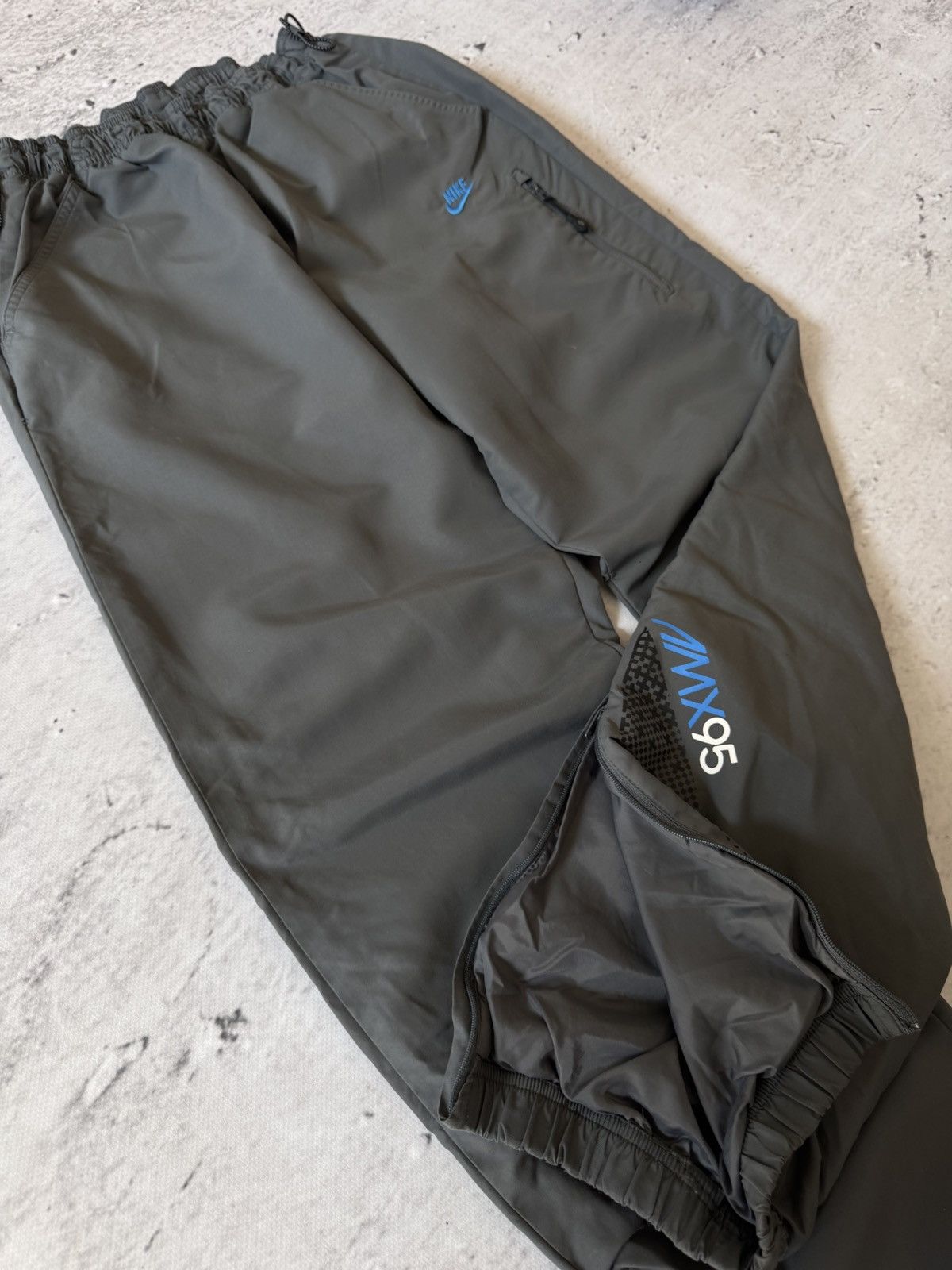 Nike × Vintage NIKE AIR MAX NYLON VINTAGE Y2K BAGGY FIT PANTS SWEATPANTS Size US 32 / EU 48 - 4 Thumbnail