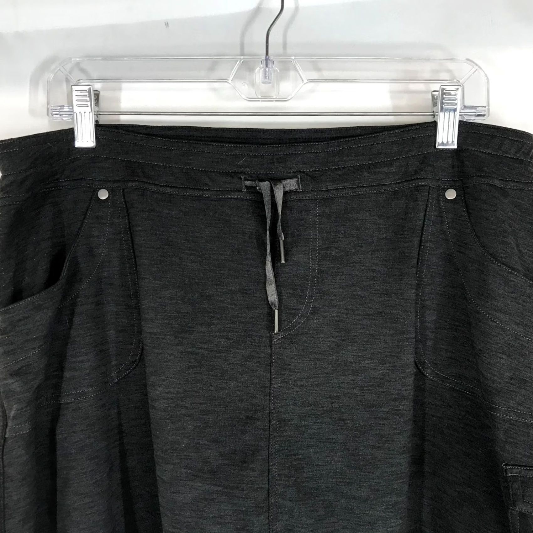 Vintage KUHL WOMEN'S XL GRAY BLACK DRAWSTRING WAIST POLYESTER BLEND SKORT W/POCKETS Size ONE SIZE - 2 Thumbnail