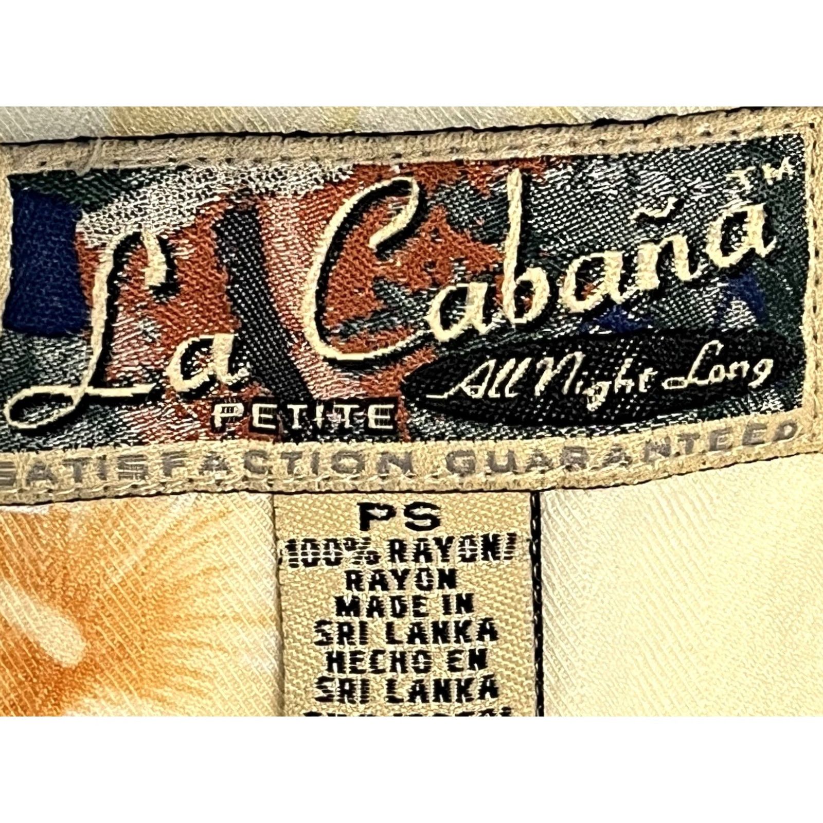 Vintage La Cabana Shirt Hawaiian Floral Women’s Short Sleeve PS Button-Up Linen? Size S / US 4 / IT 40 - 5 Thumbnail